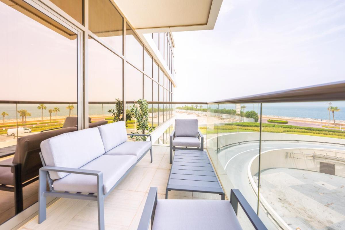 Cozy beachfront 1 bedroom apartment - The 8