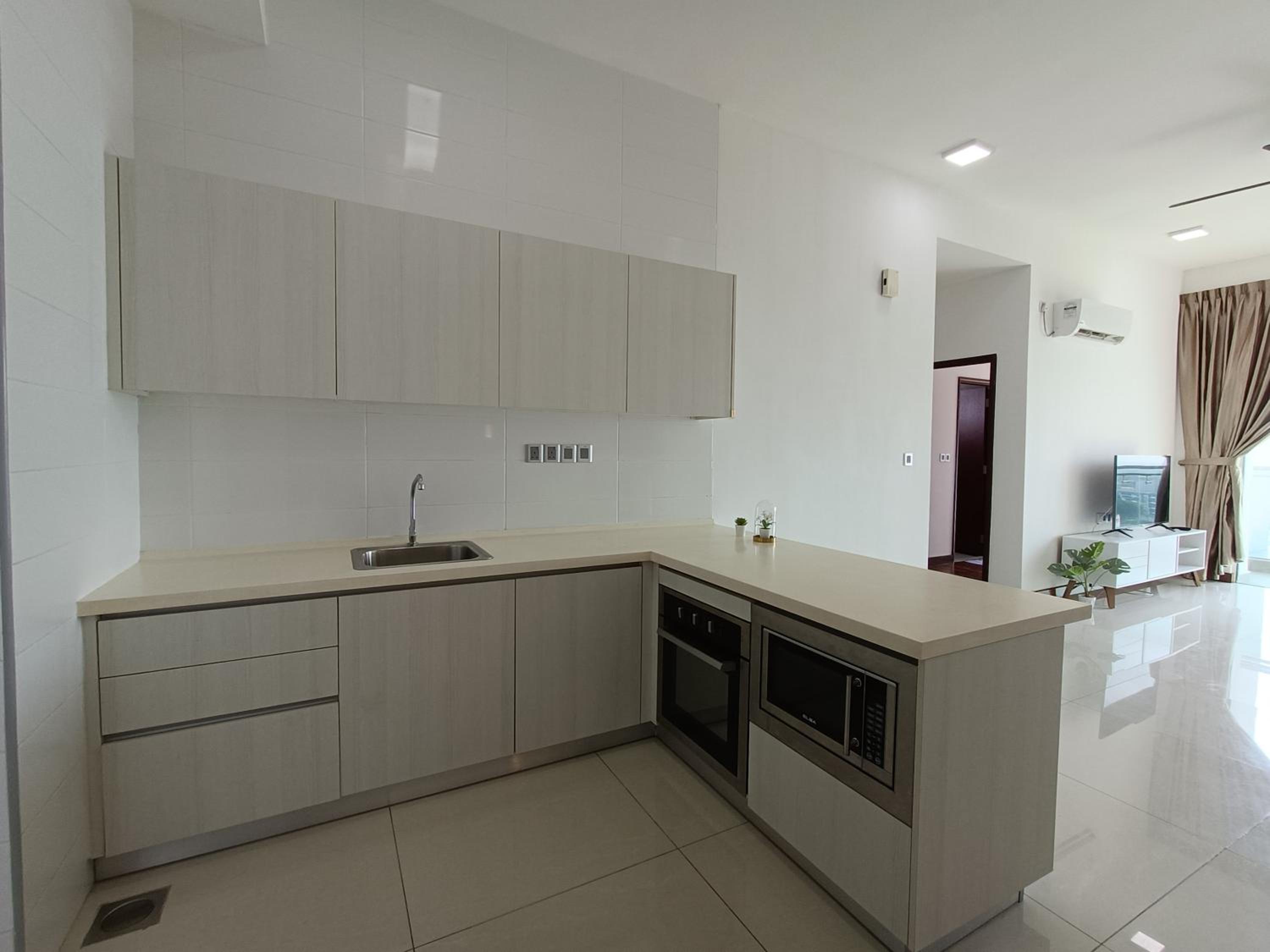 Paragon Suite Homestay by Antlerzone