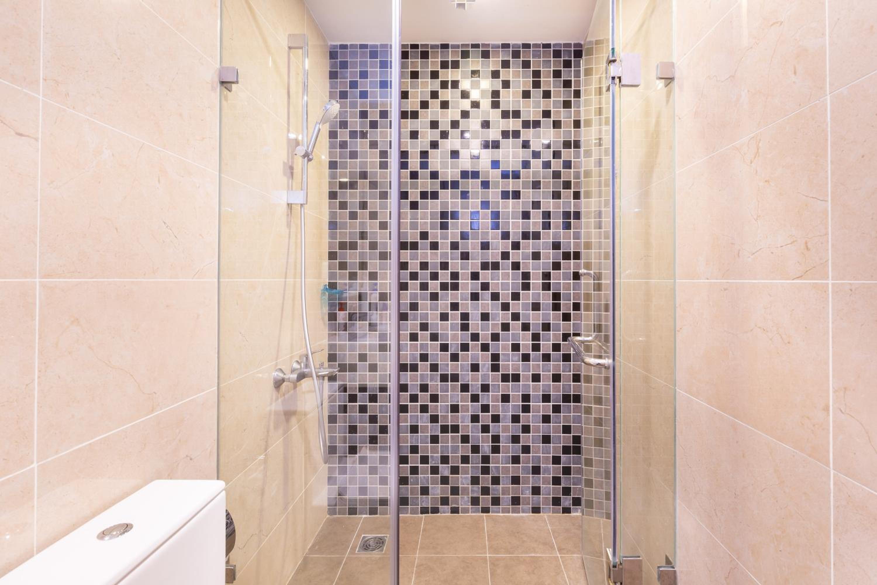 Tresor studios #pool for 30 nights booking