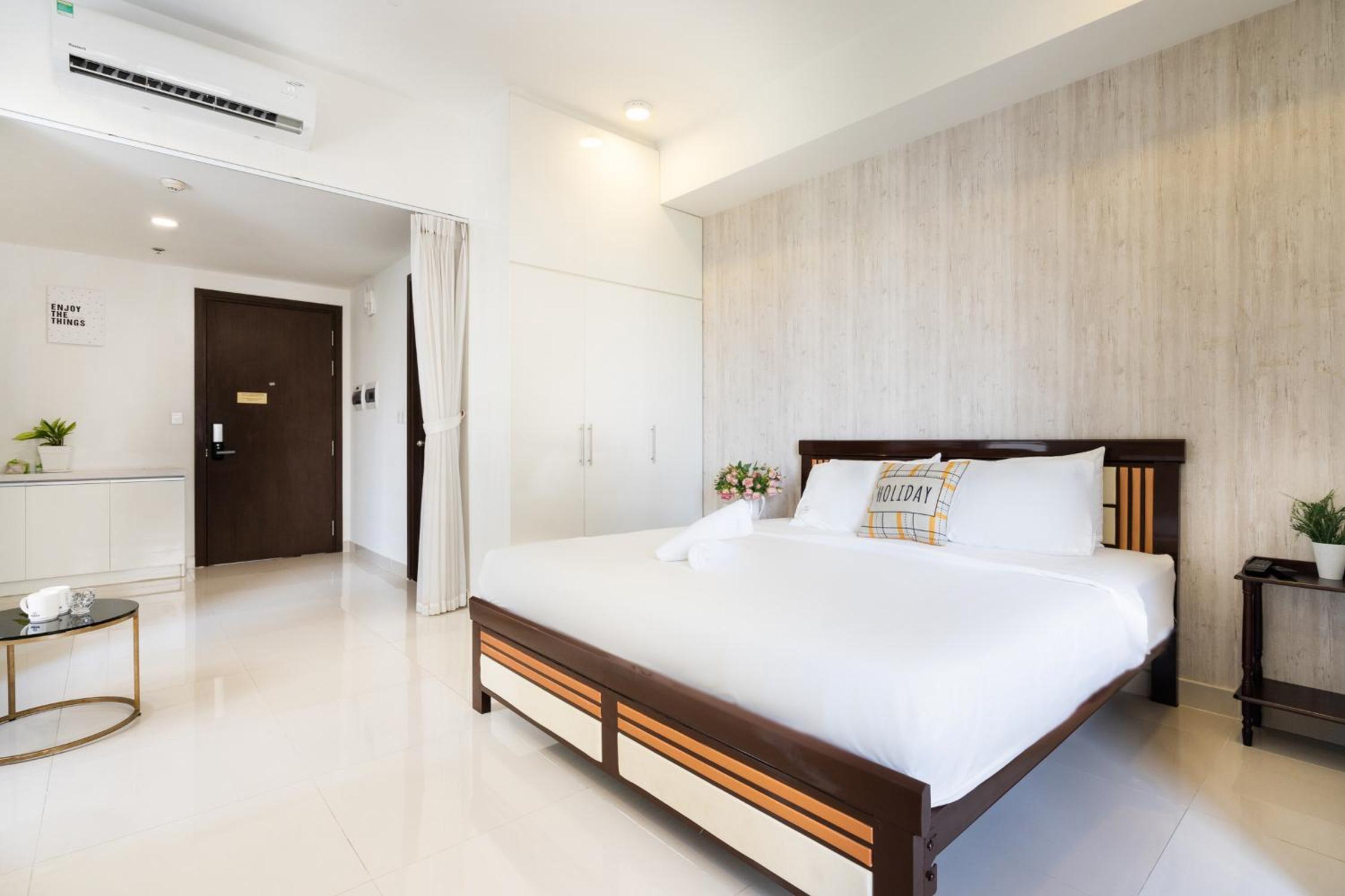 Tresor studios #pool for 30 nights booking