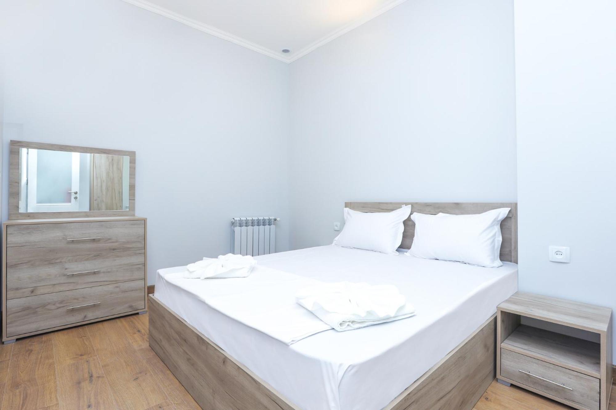Apart-hotel on Koghbatsi 16
