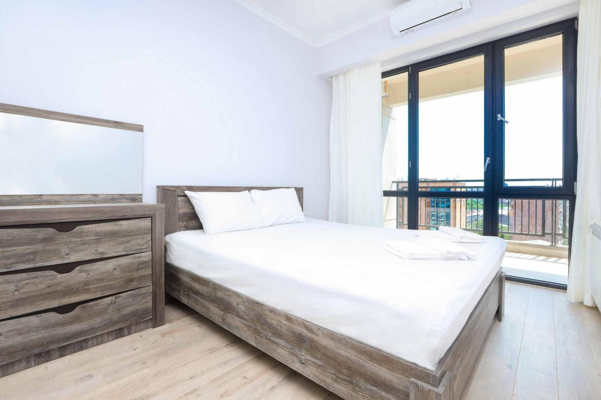 Apart-hotel on Koghbatsi 16