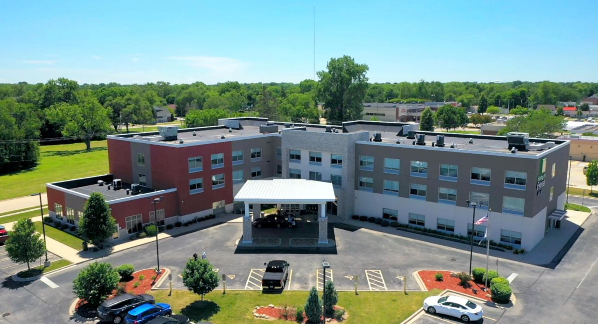 Galesburg Vacations - Holiday Inn Express Suites Galesburg, an IHG Hotel - Property Image 34