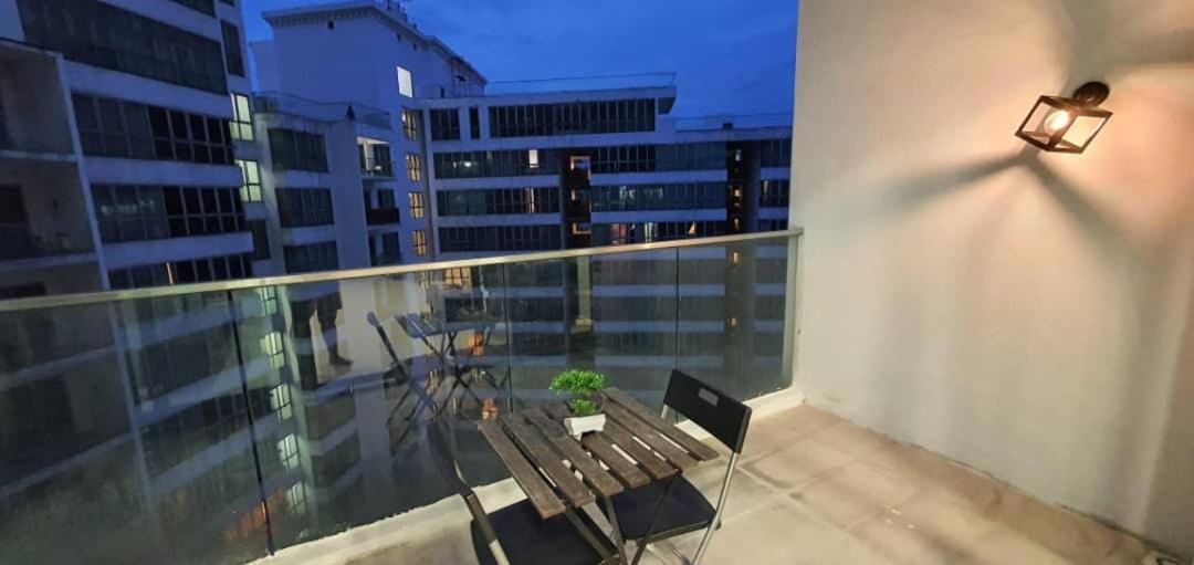 Regalia Suites KLCC View Rooftop Infinity Pool by SHI