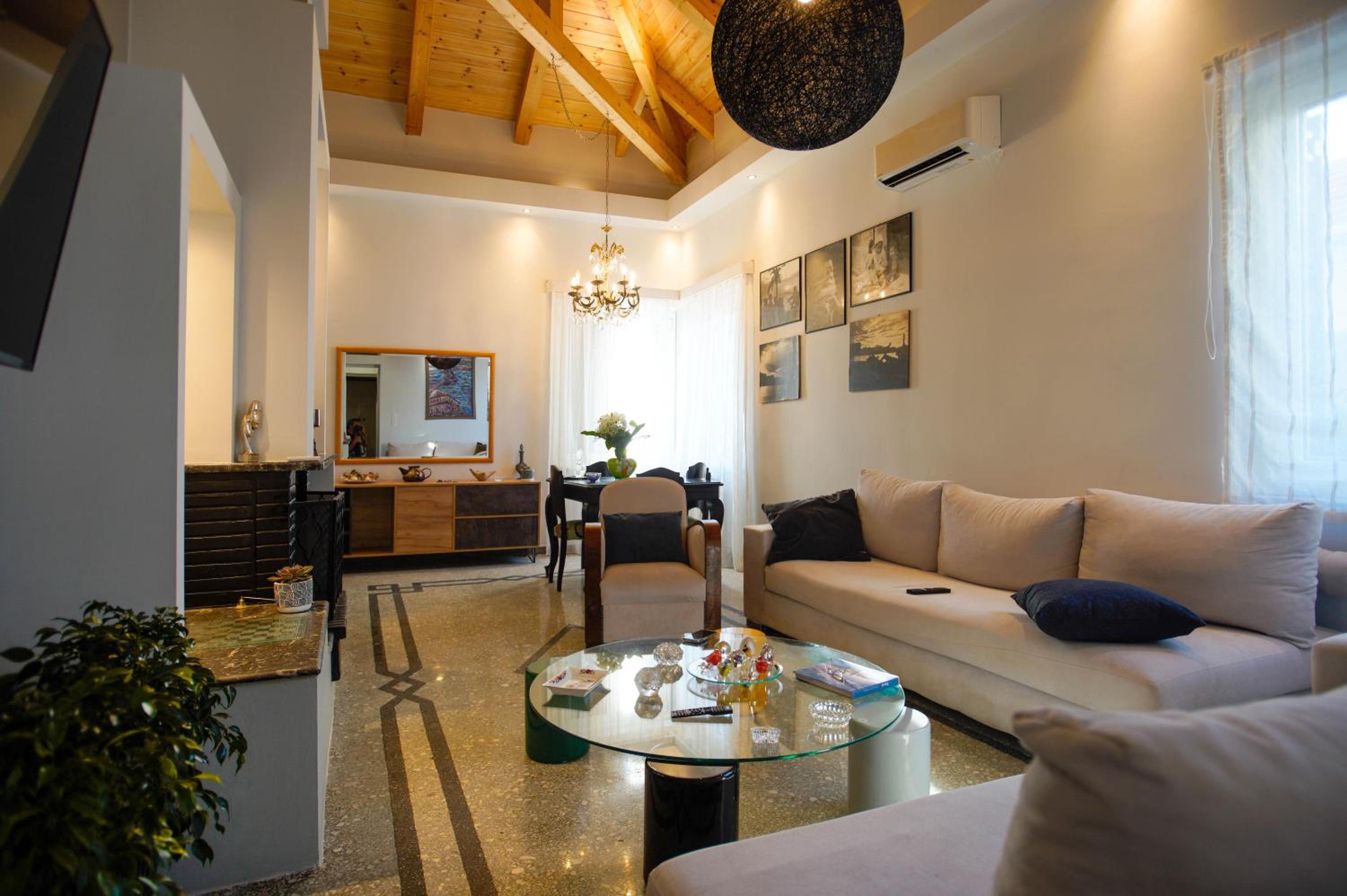 Seafalios Villa