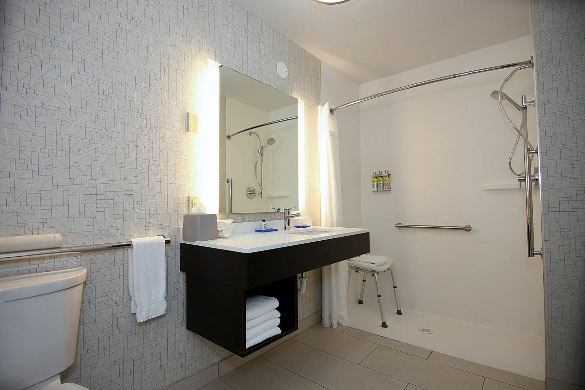 Ashland Vacations - Holiday Inn Express Hotel Suites Ashland, an IHG Hotel - Property Image 34