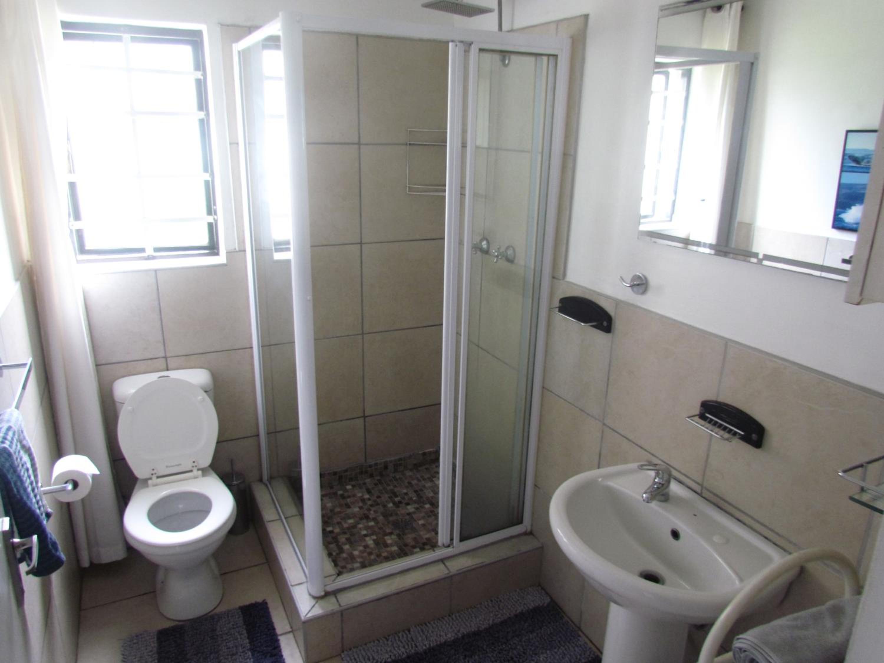Santini Lace Self Catering Unit view 5