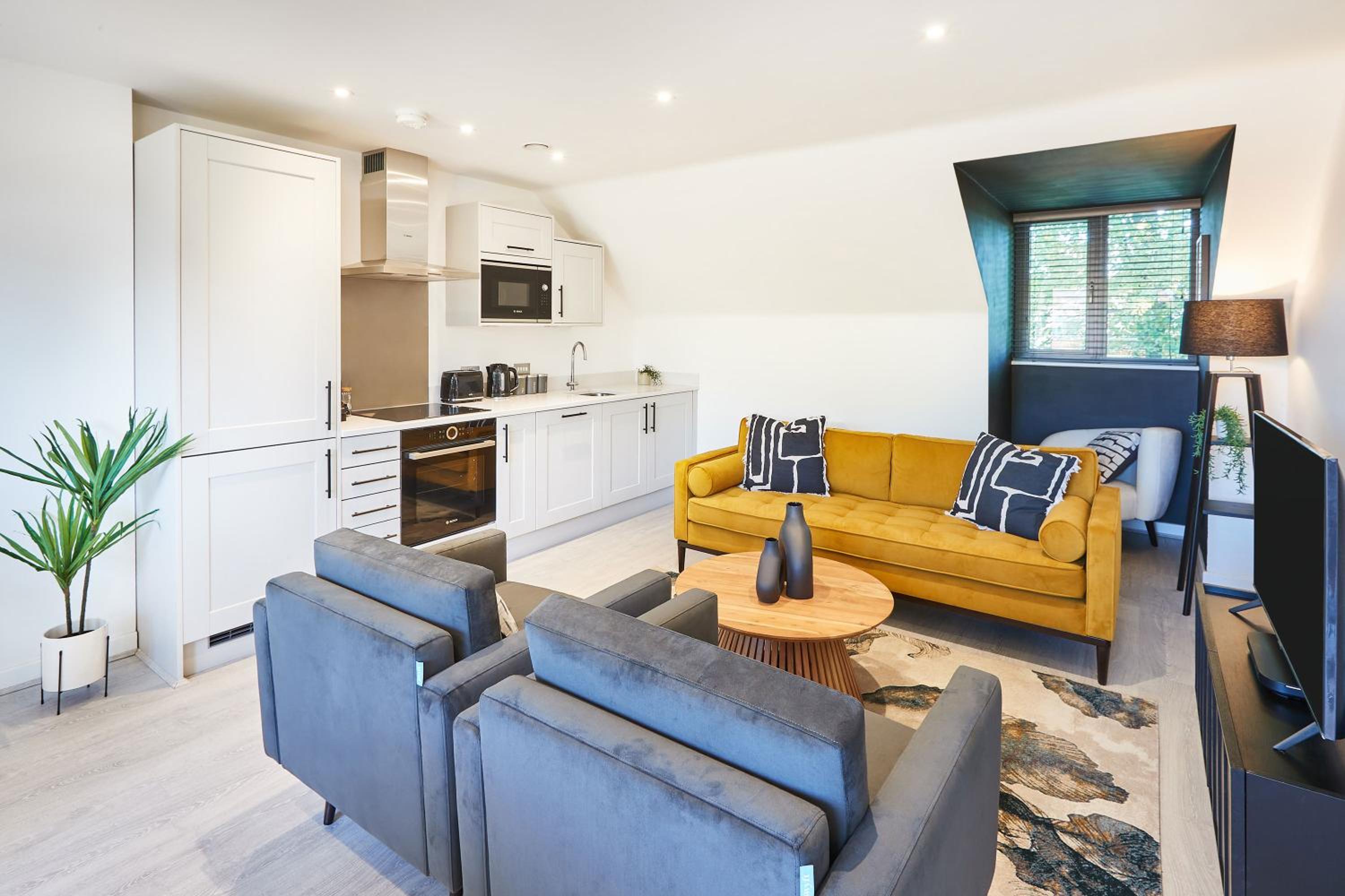 Host & Stay - St Johns Mews view 2