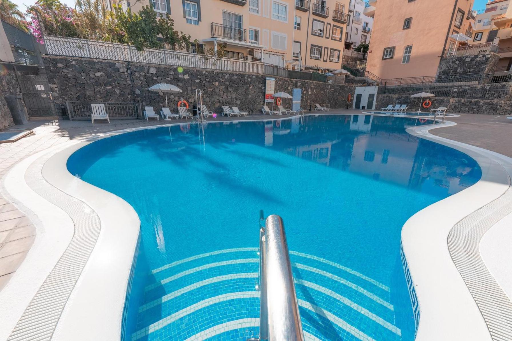 La sonada bright penthouse with views