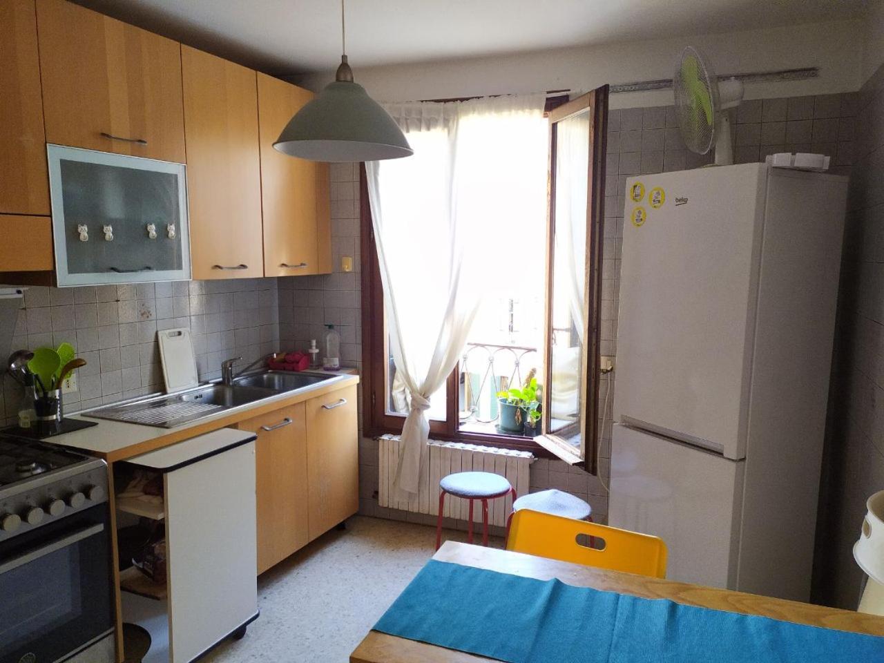 Two Steps from Rialto en Venice — kitchen