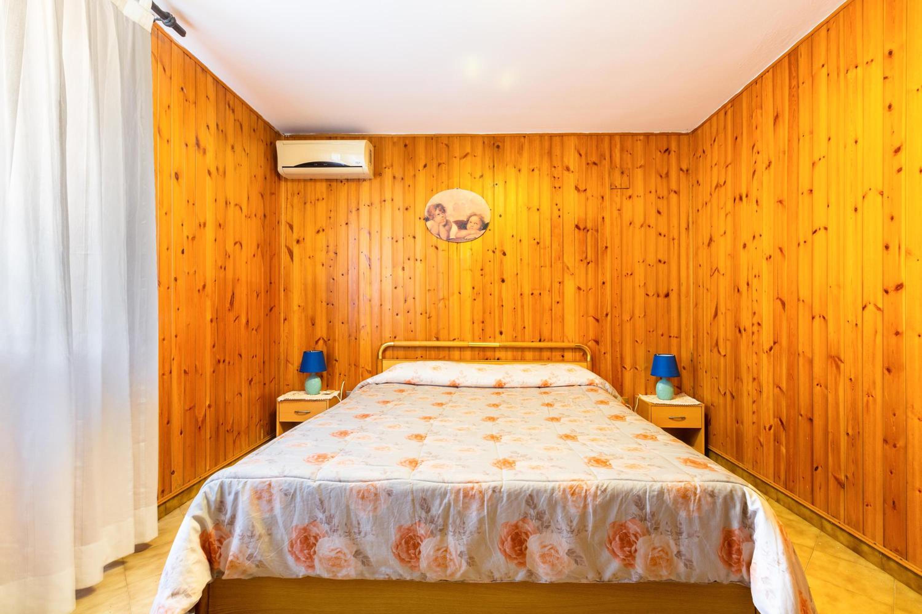 A casa di Giulia e Sofia by BarbarHouse en Torre Suda — hotel room