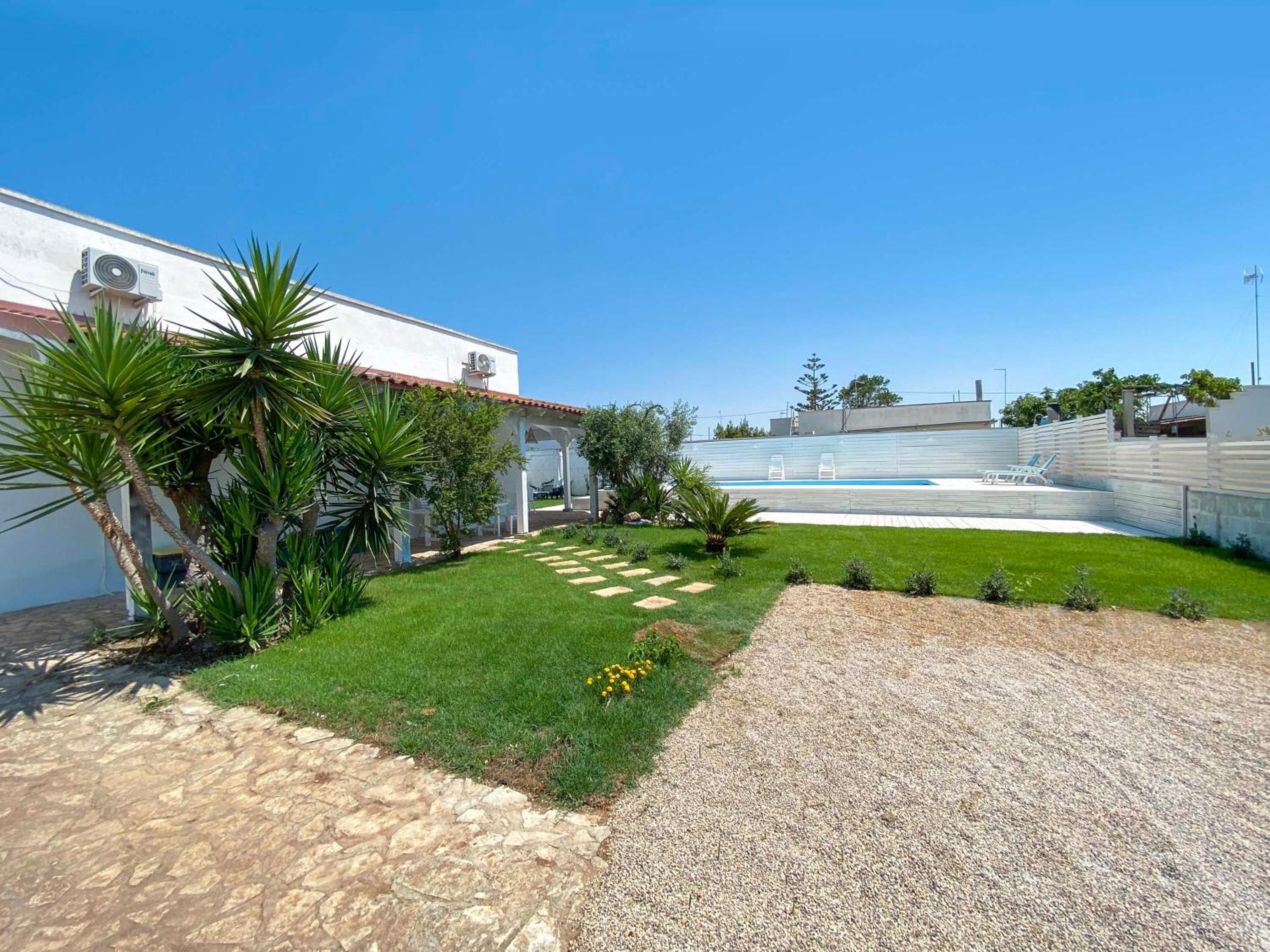 Villa Pace by BarbarHouse view 4