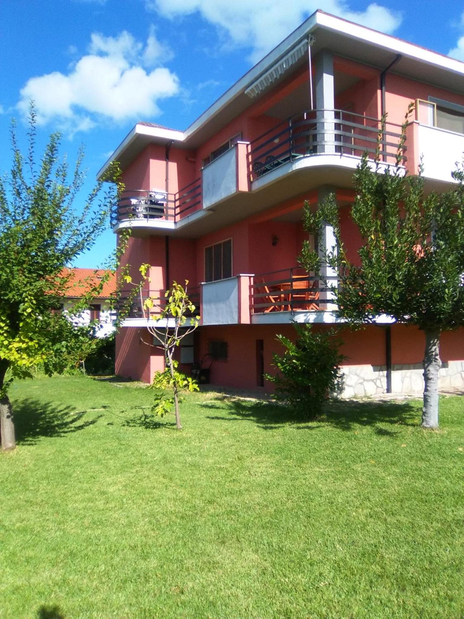 Casa Rosciano view 2