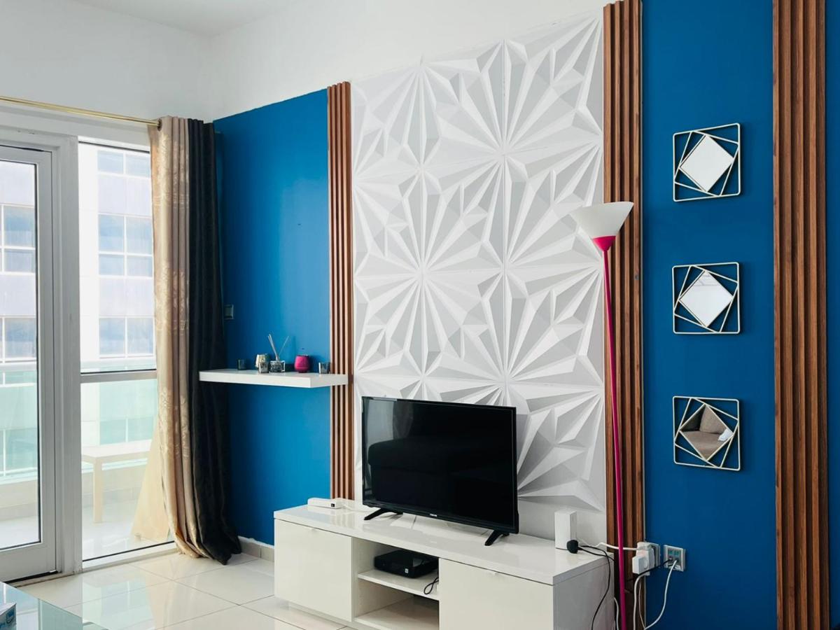 Entire private self catered sea view Apartments marina