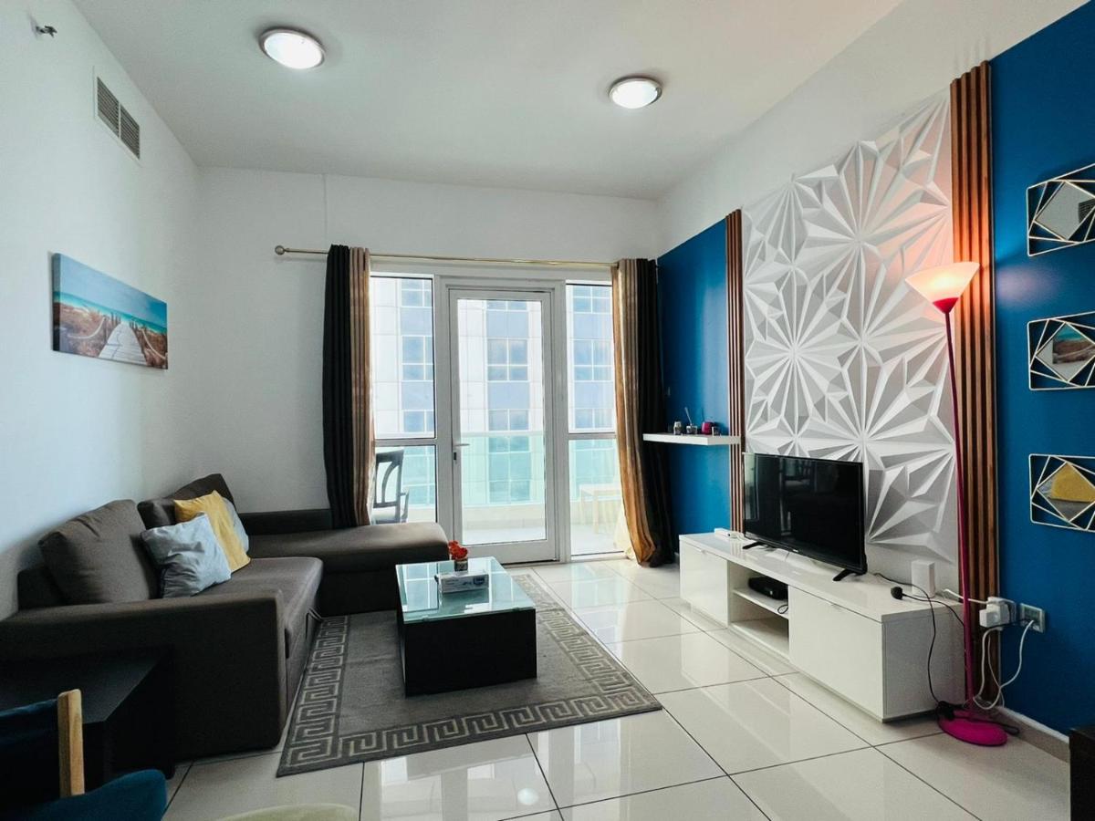 Entire private self catered sea view Apartments marina