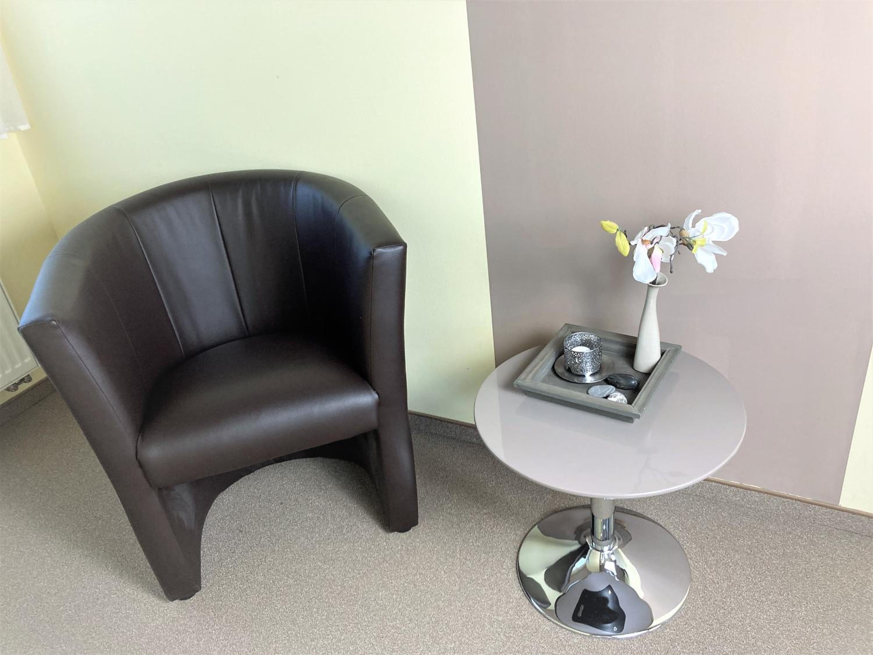 Wohlfühl Hotel & Pension am Birnengarten - Ruhige Zimmer mit Bad & WLAN