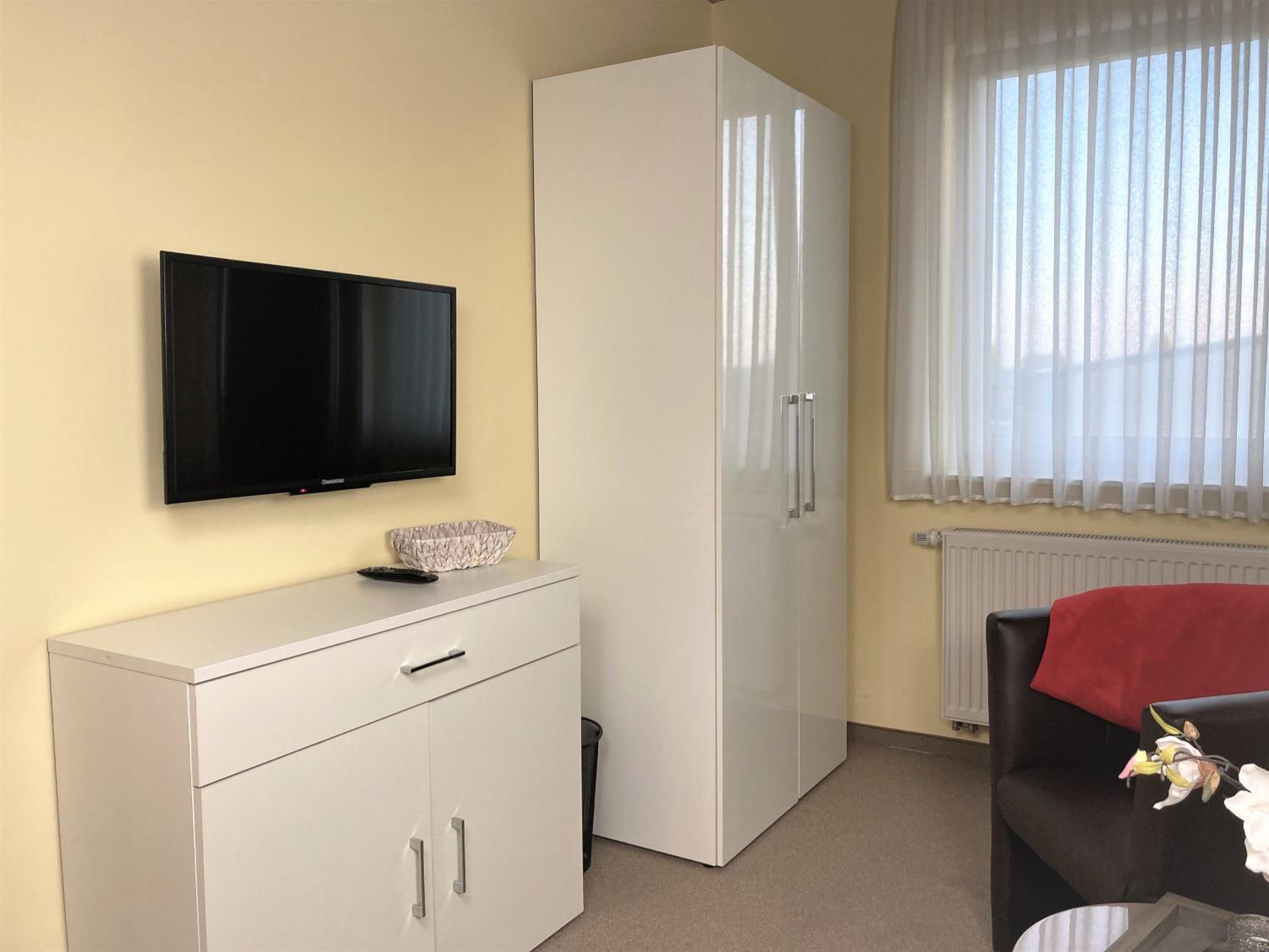 Wohlfühl Hotel & Pension am Birnengarten - Ruhige Zimmer mit Bad & WLAN