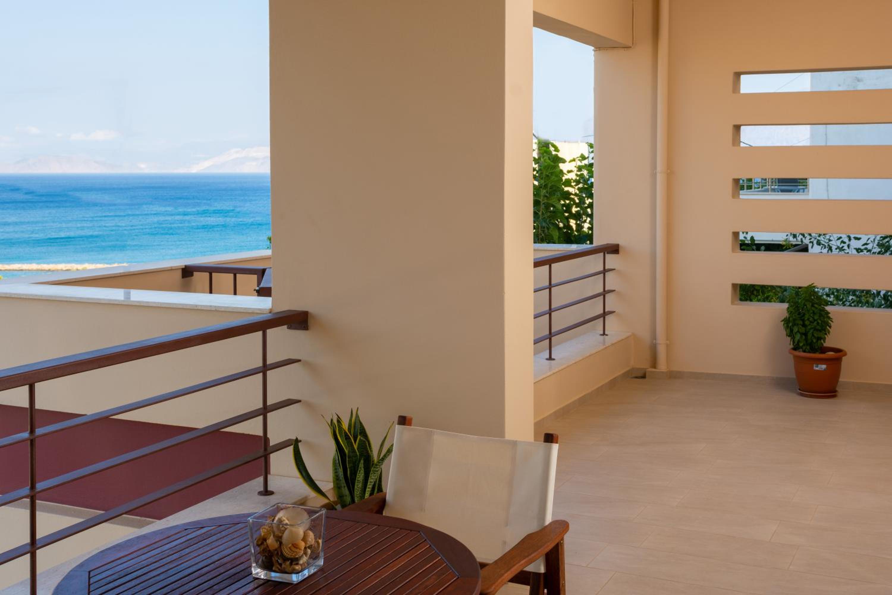 Oceanis House