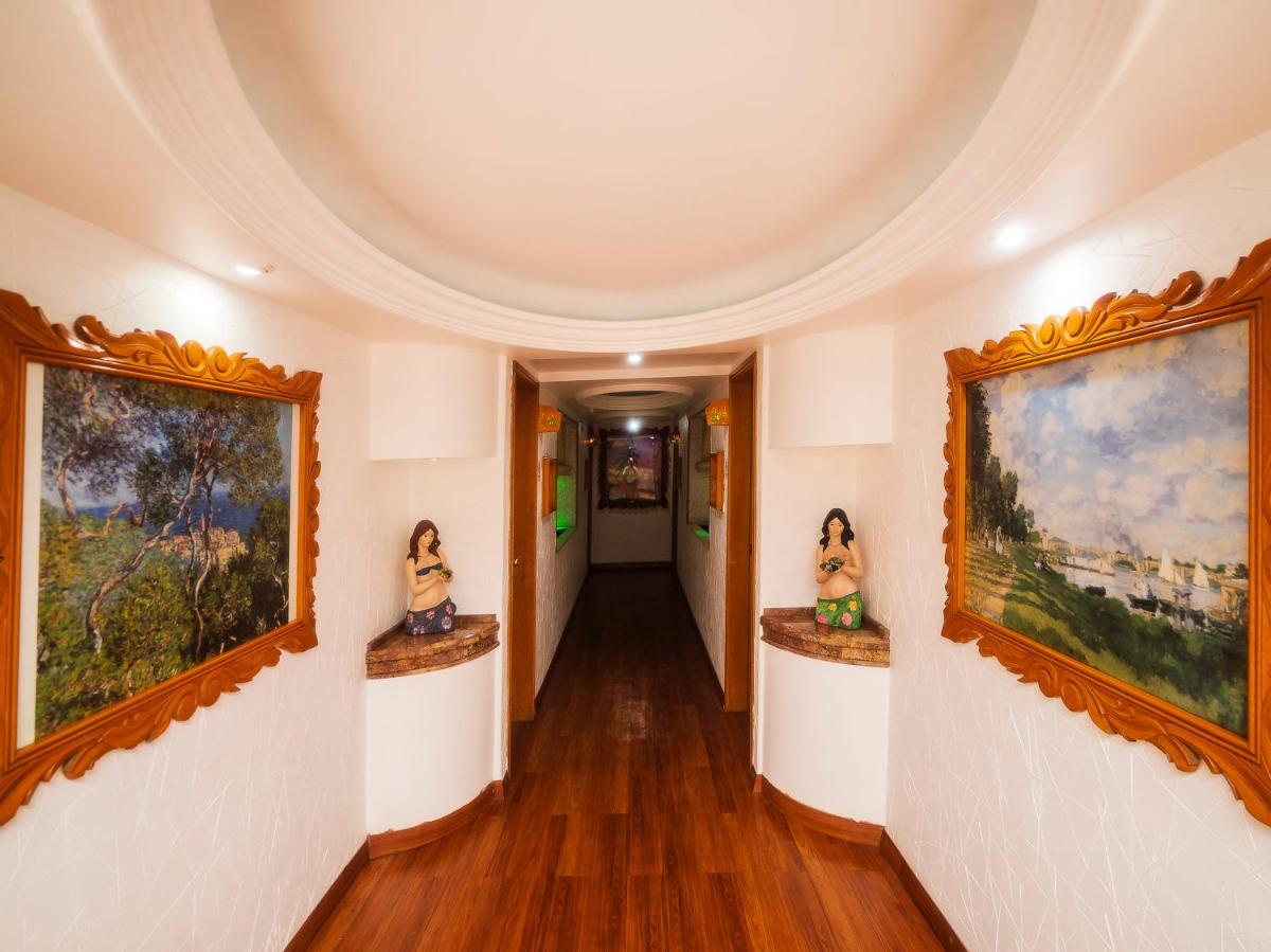 hotel reception