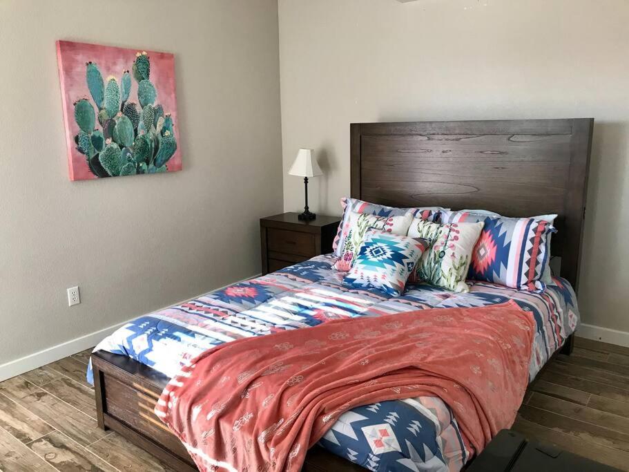 PRIVATE VIEW ON THE LAKE SIDE OF 95! Sleeps 16 view 5