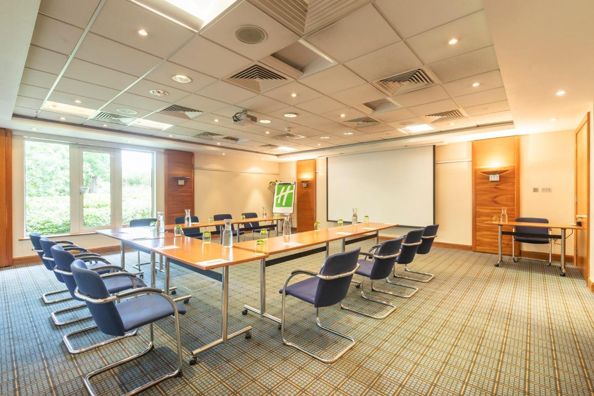 Guildford Vacations - Holiday Inn Guildford, an IHG Hotel - Property Image 89