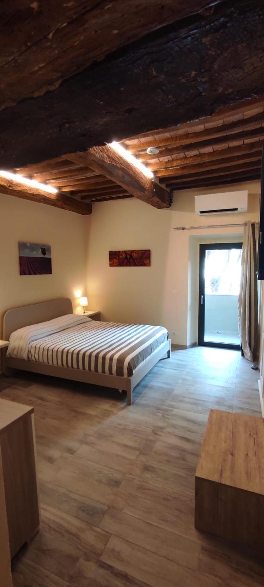 The View - Sunset & Relax - Suite - Appartamenti Vista Lago view 5