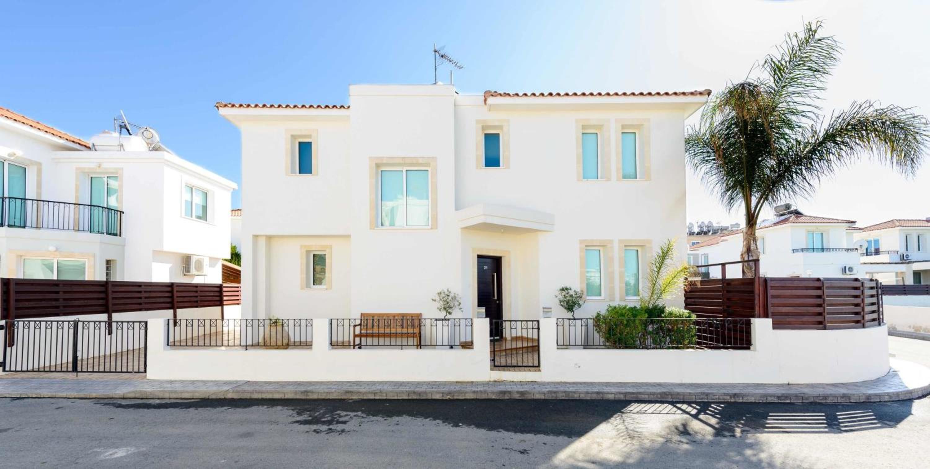 La Vita Villa #1