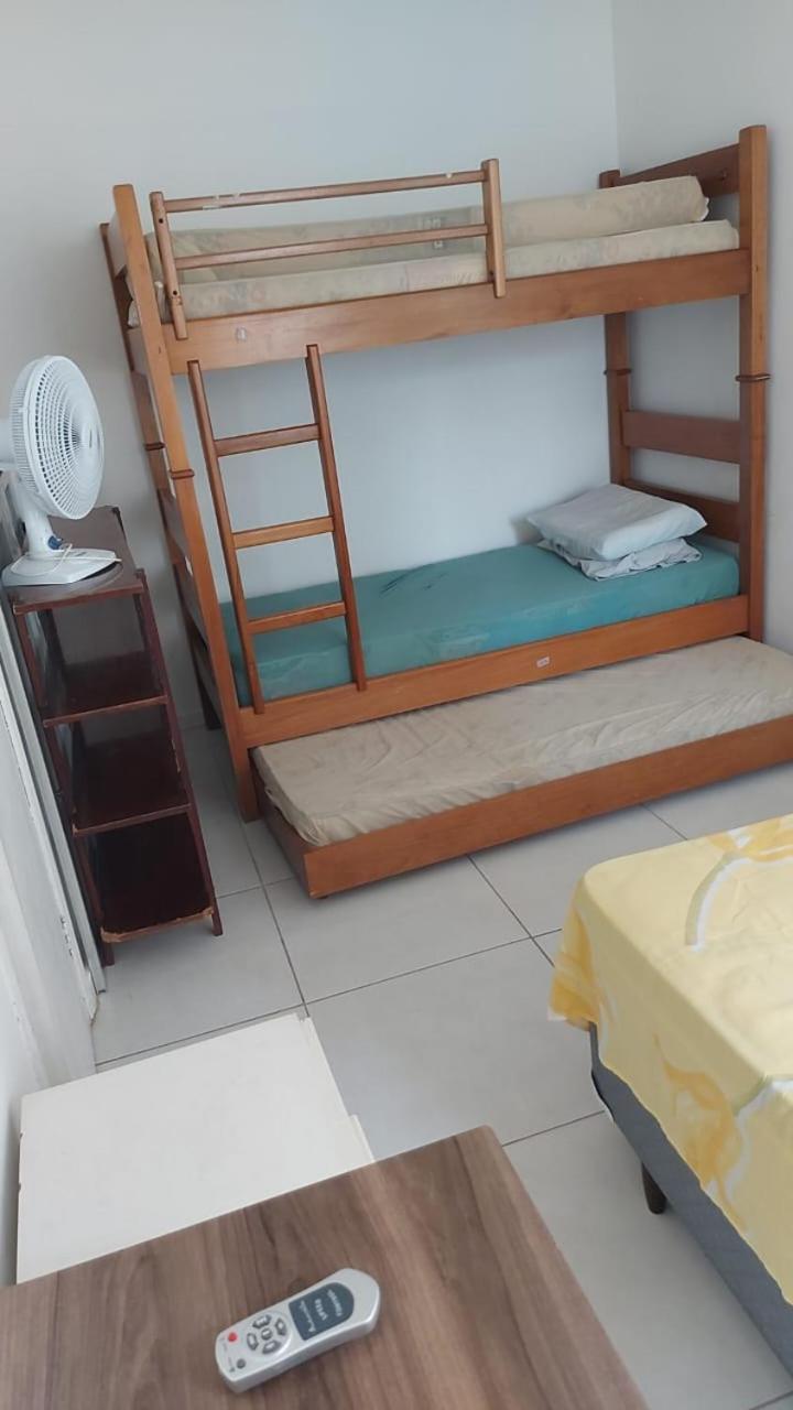 Apto Pé na Areia. Praia Grande /Tupi