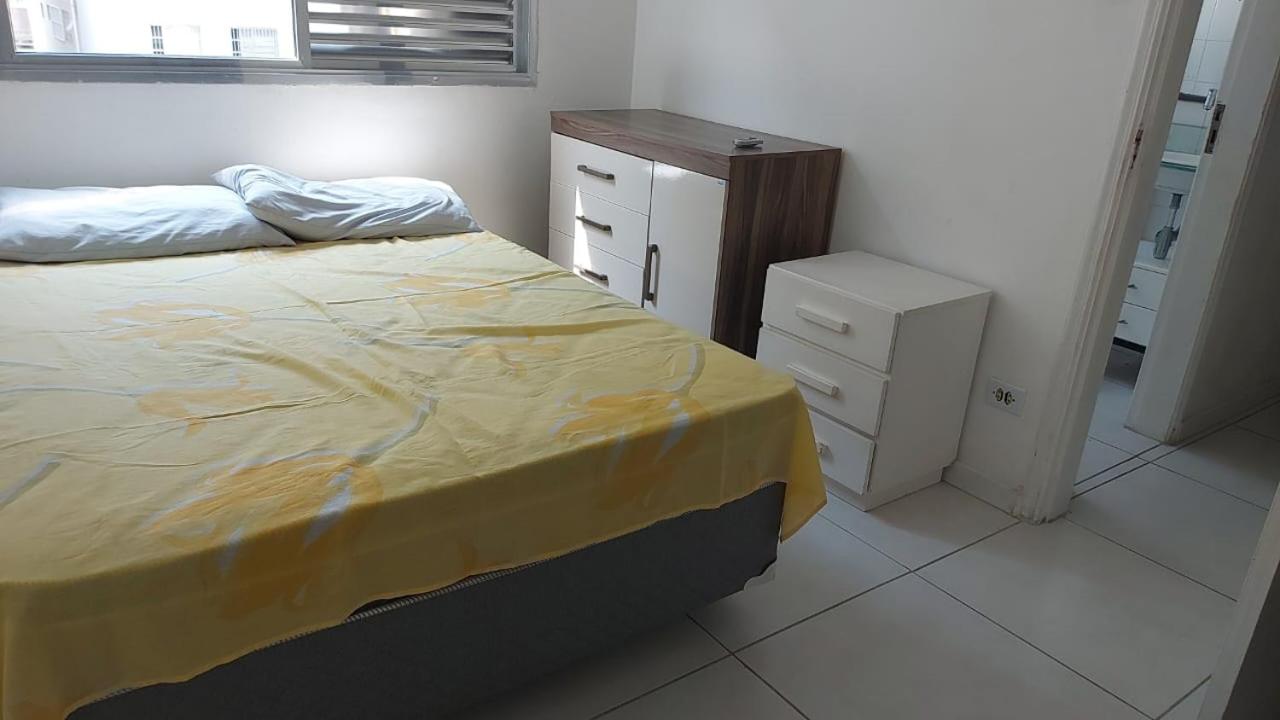 Apto Pé na Areia. Praia Grande /Tupi