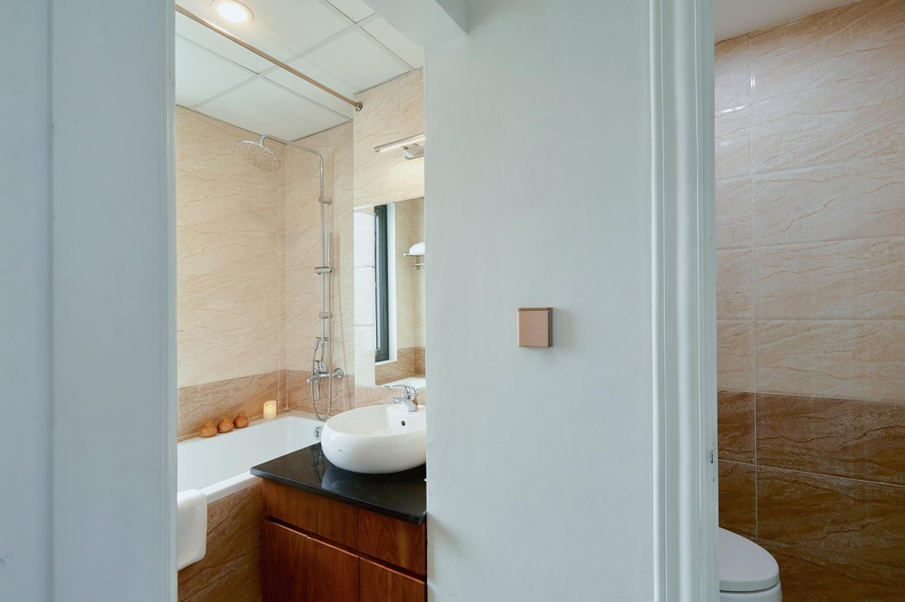 The Bloom Classic - An Excellent Blend of Cozy Living and Urban Relaxation