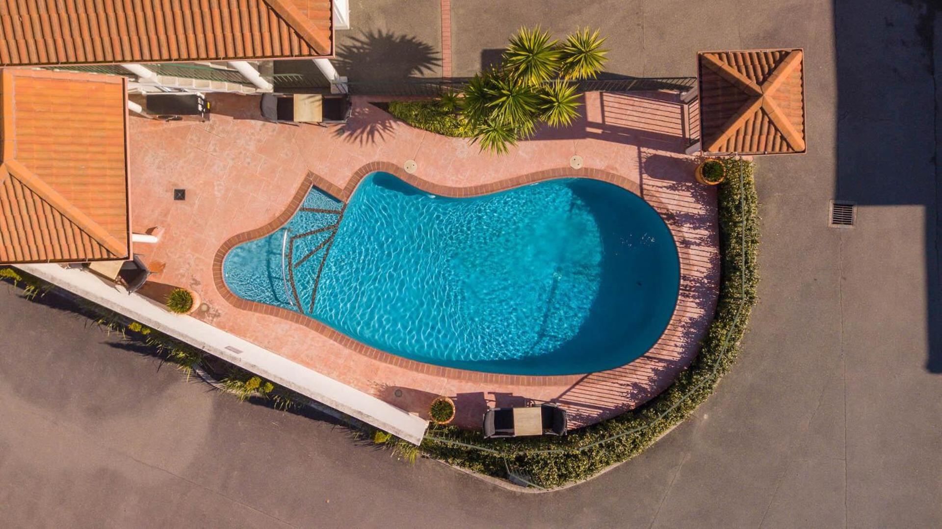 Palms Motel