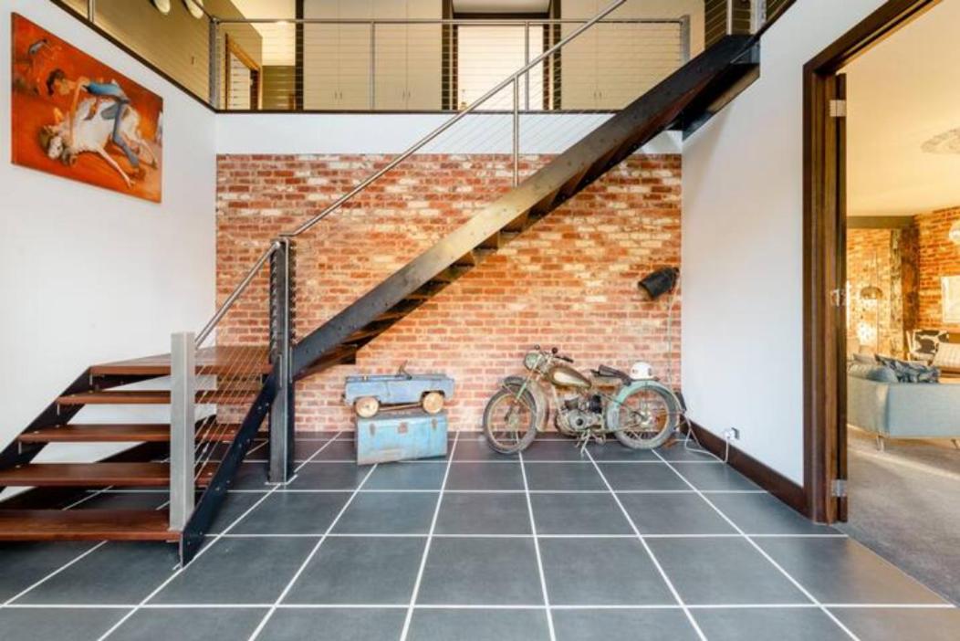 47 WOOLSHED ROAD - Adelaide Hills rural retreat
