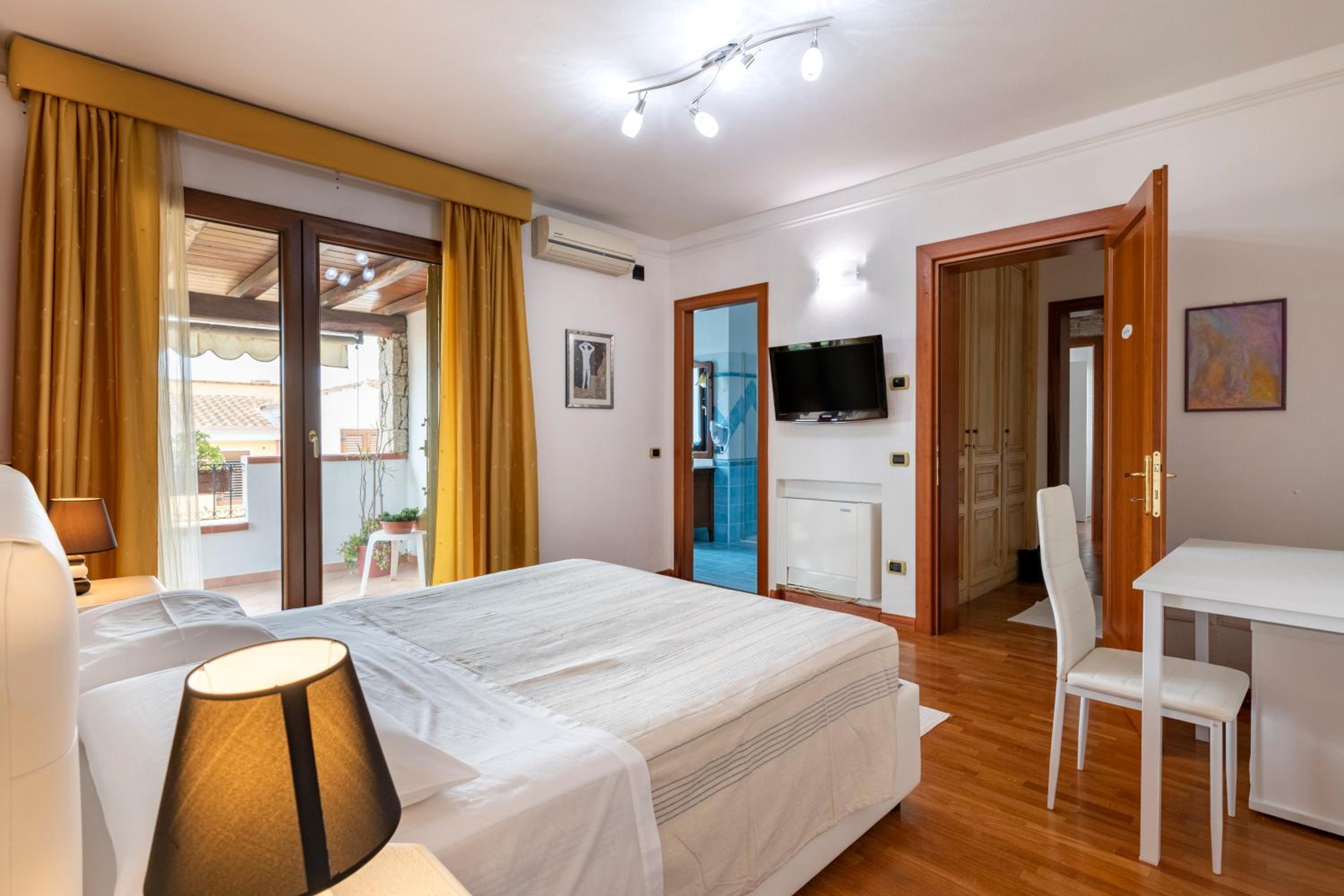 Sa Omu Bianca