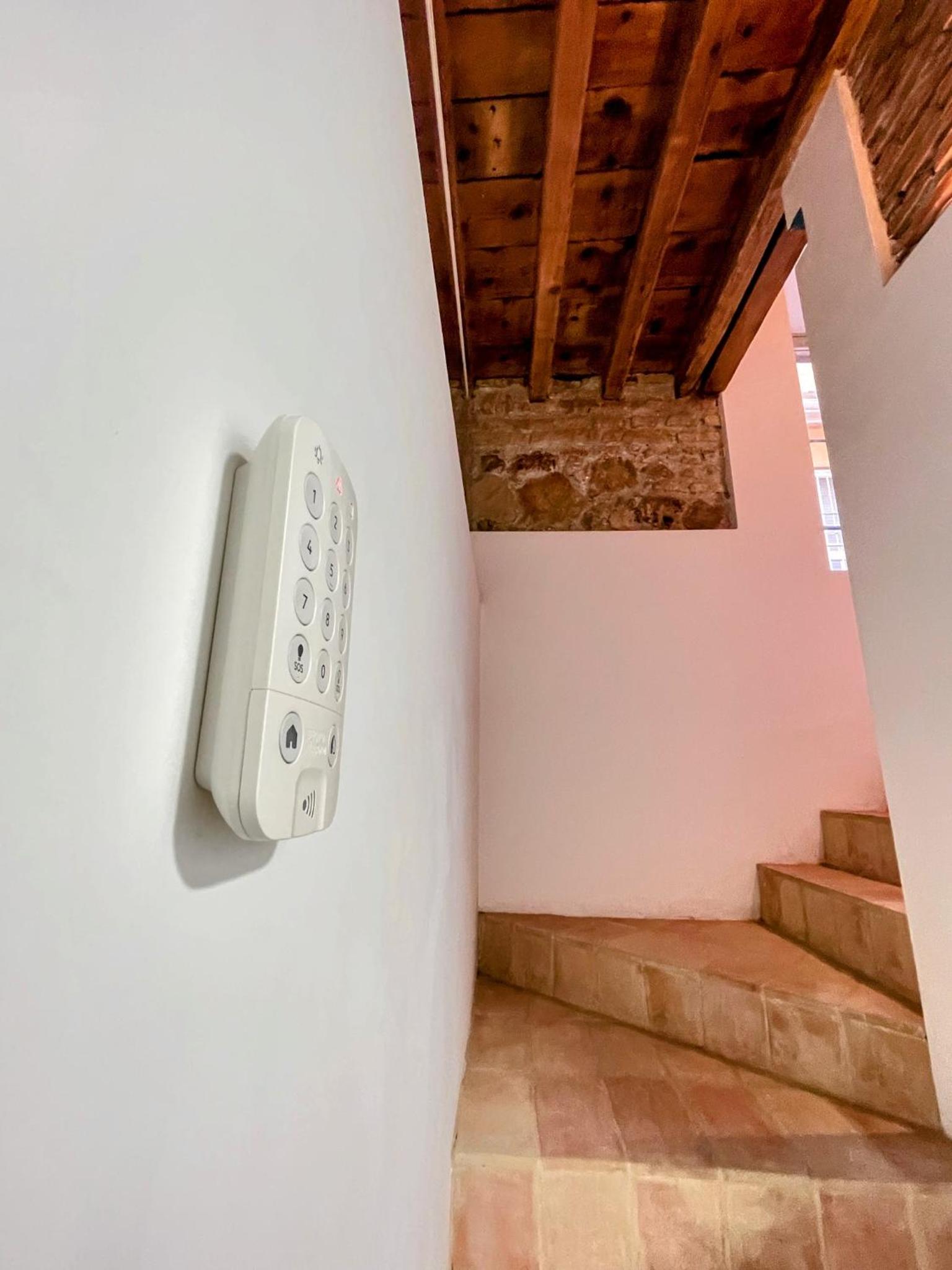 KEYWISE Nordic design Home city center 2 rooms 2 bath and terrace