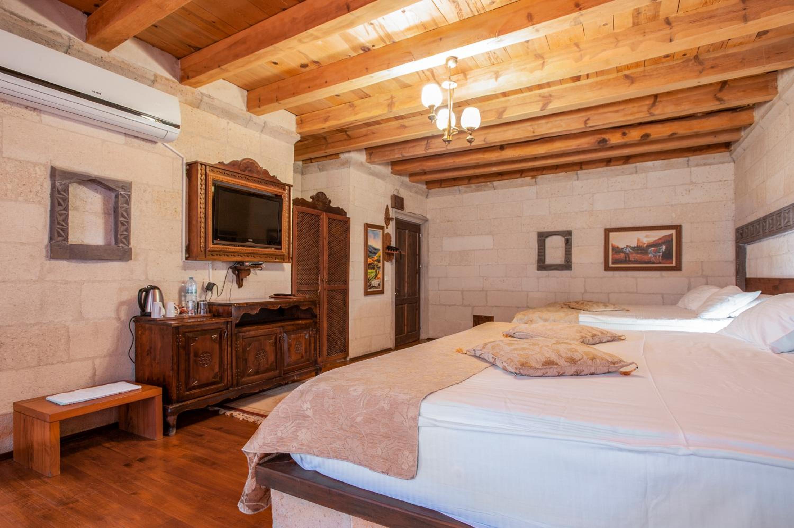 Ottoman Cave Suites - Image 25