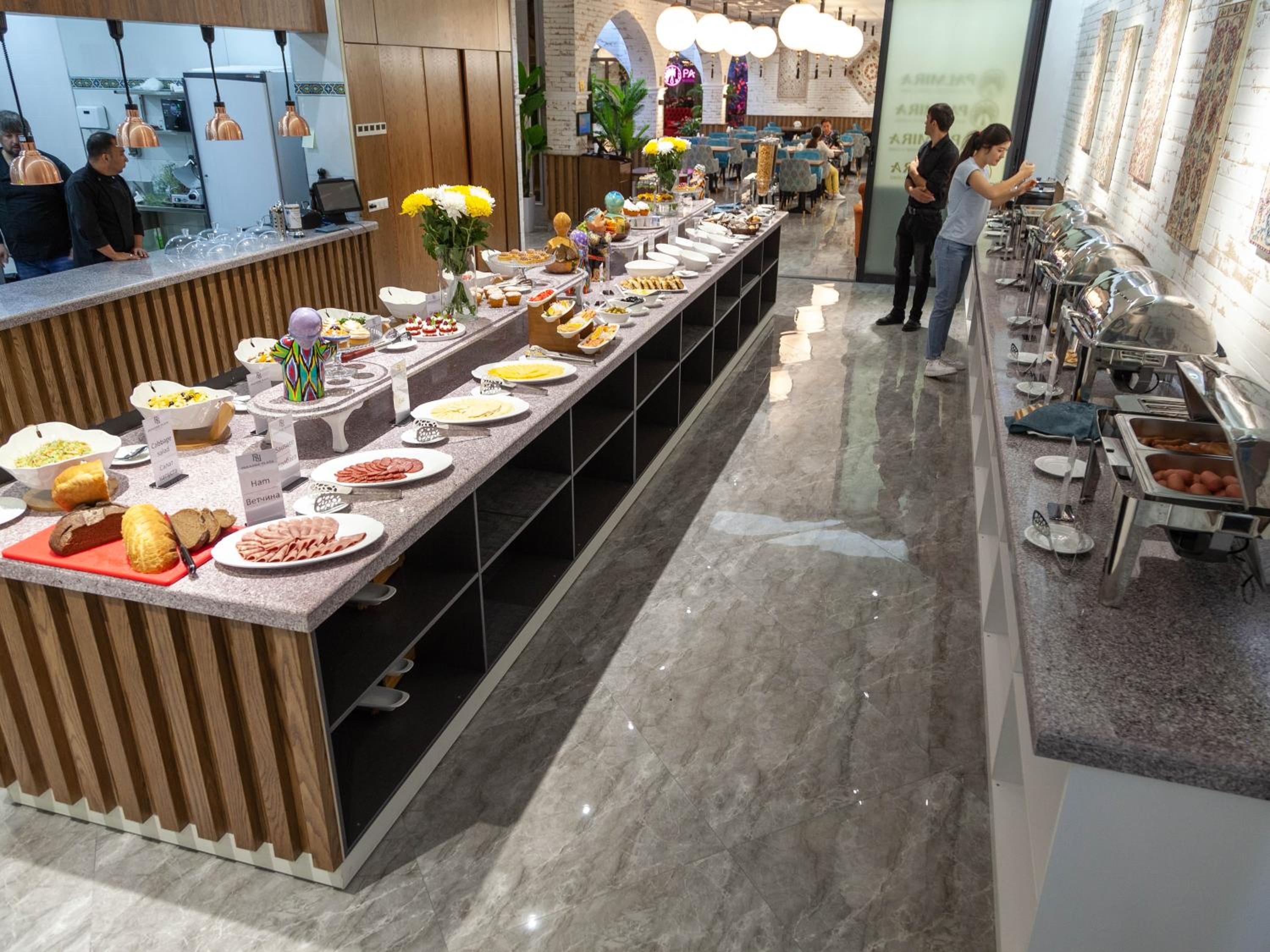 breakfast buffet