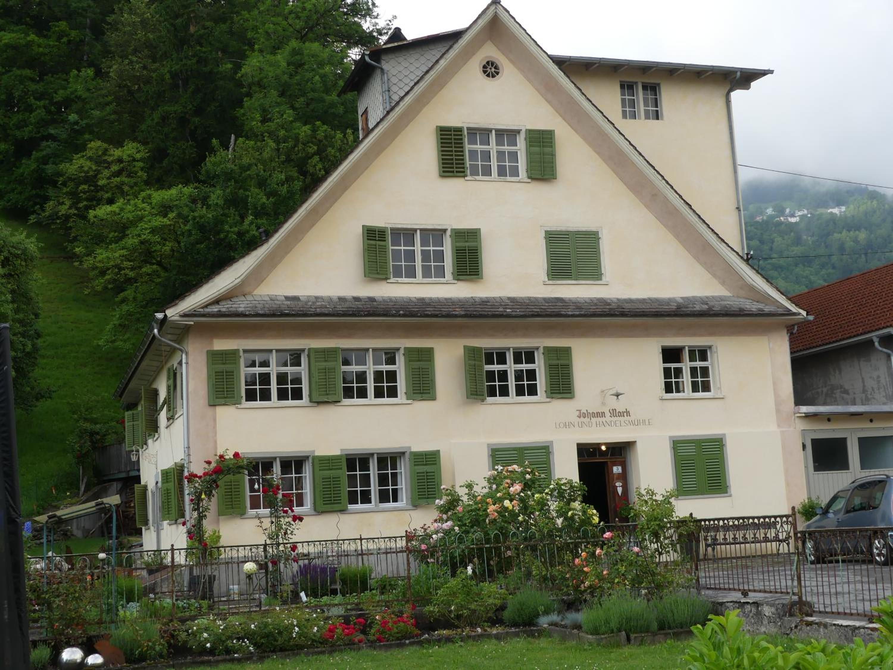 Photo 15