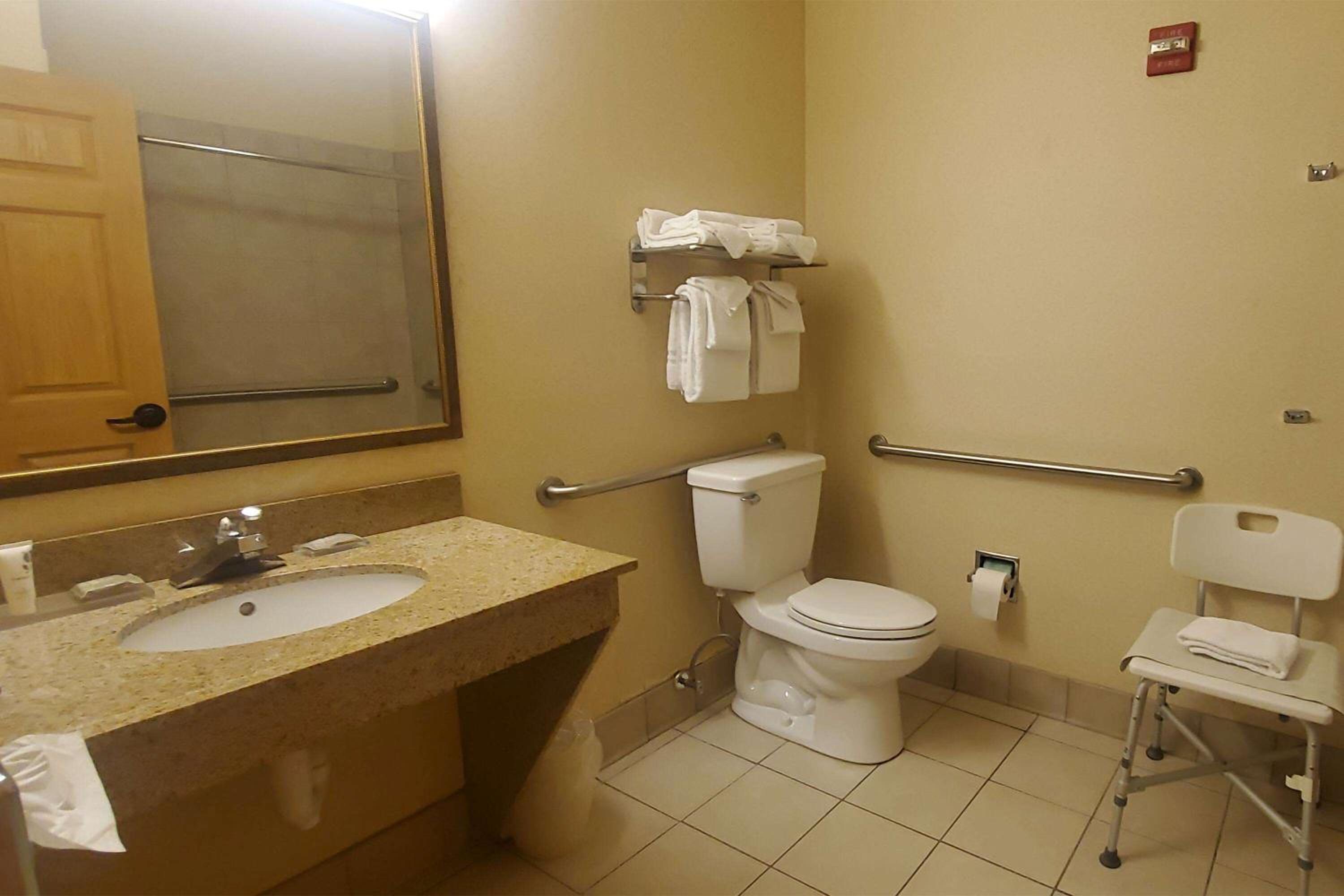 Wingate Suites by Wyndham Youngstown - Austintown, Billede 31