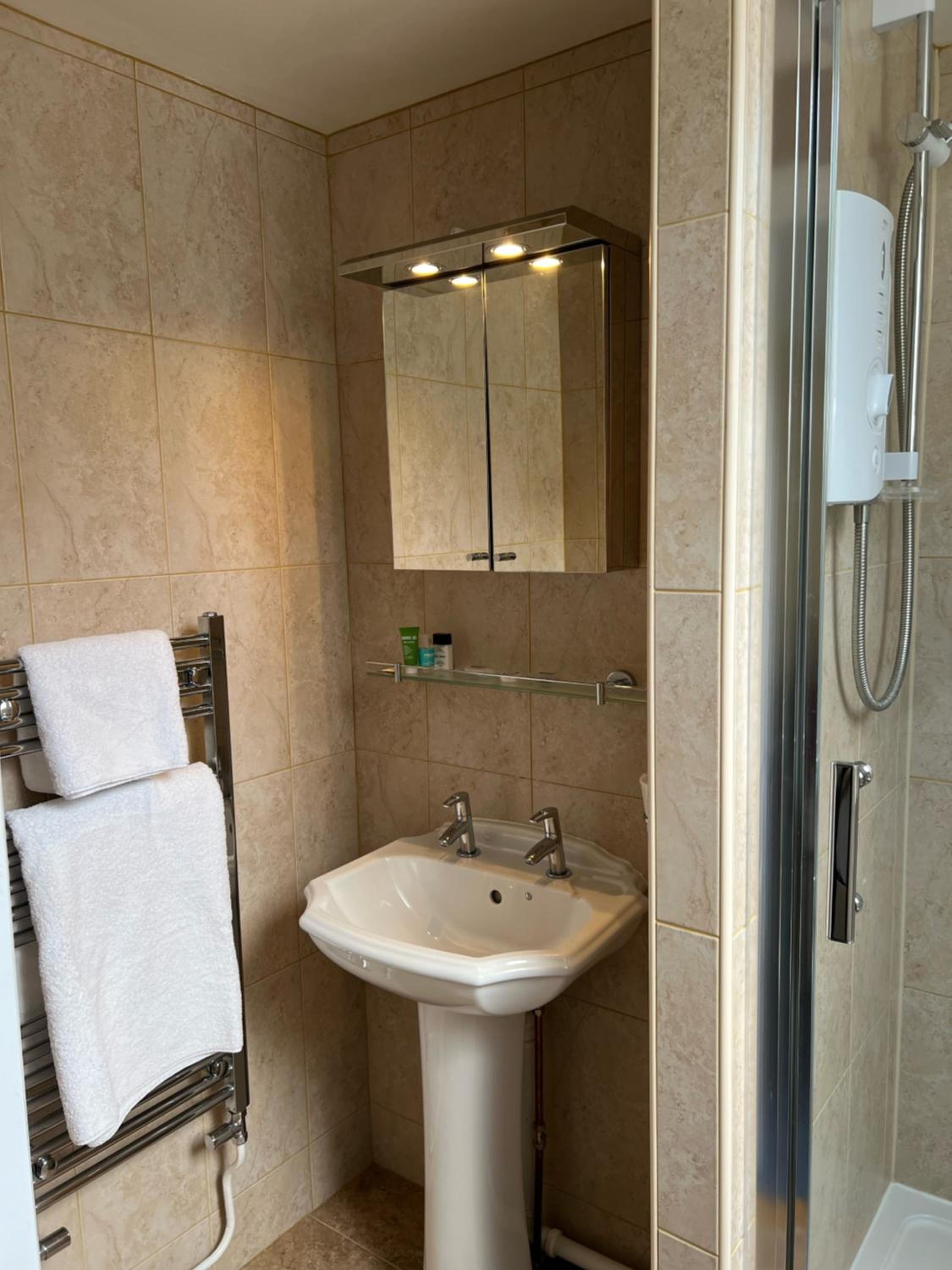 Oakham Vacations - The Kings Arms Inn - Property Image 6