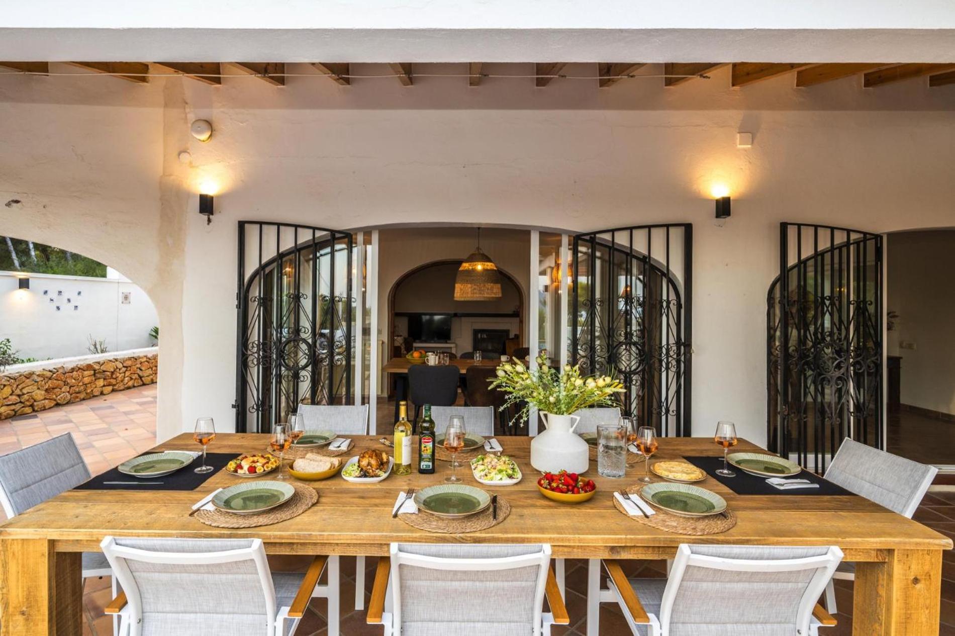 ROMERO - Managed by Almarina Villas view 3
