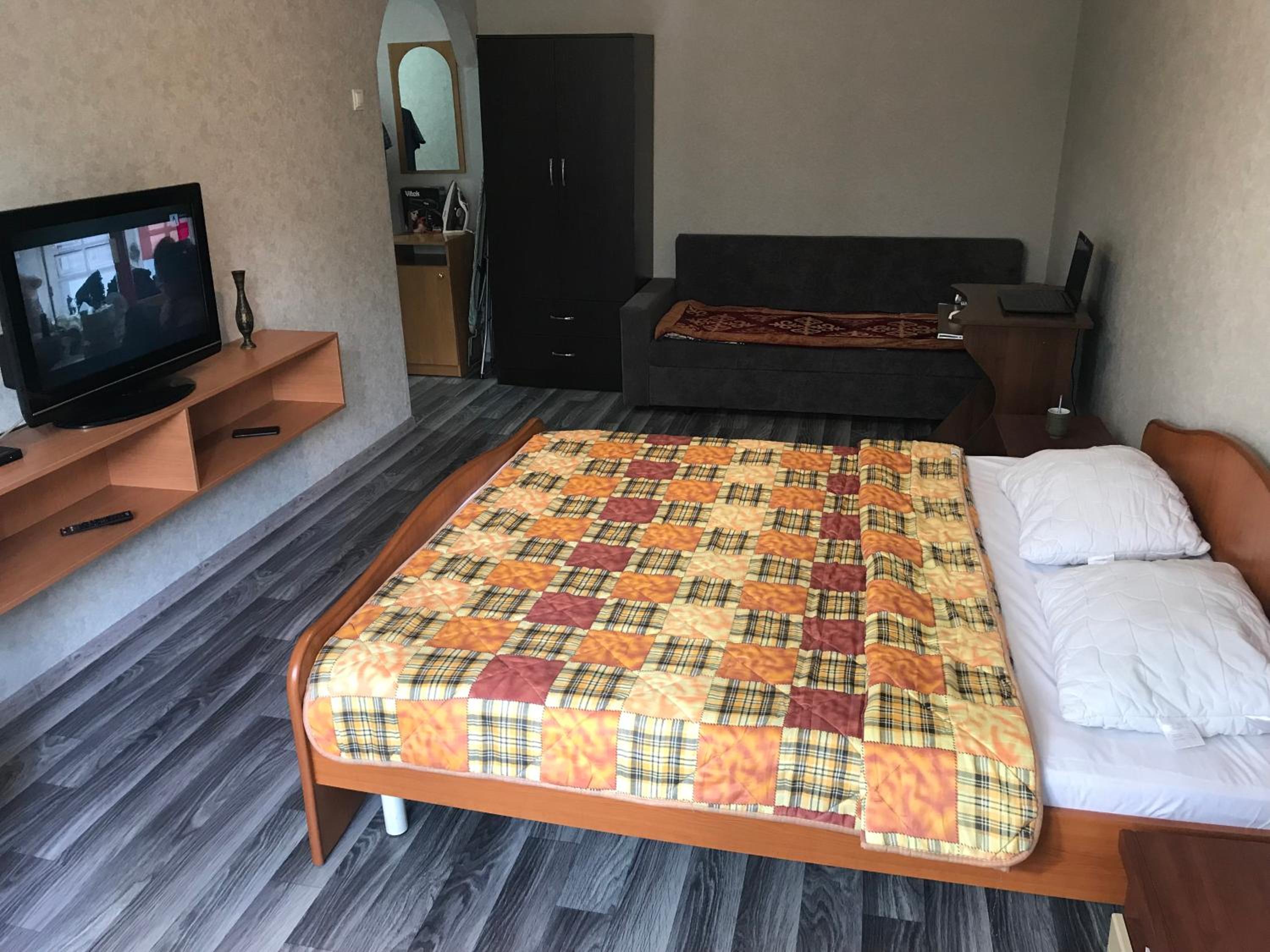 Apartament near the Esentai river, KazNU, UN, Forum view 3