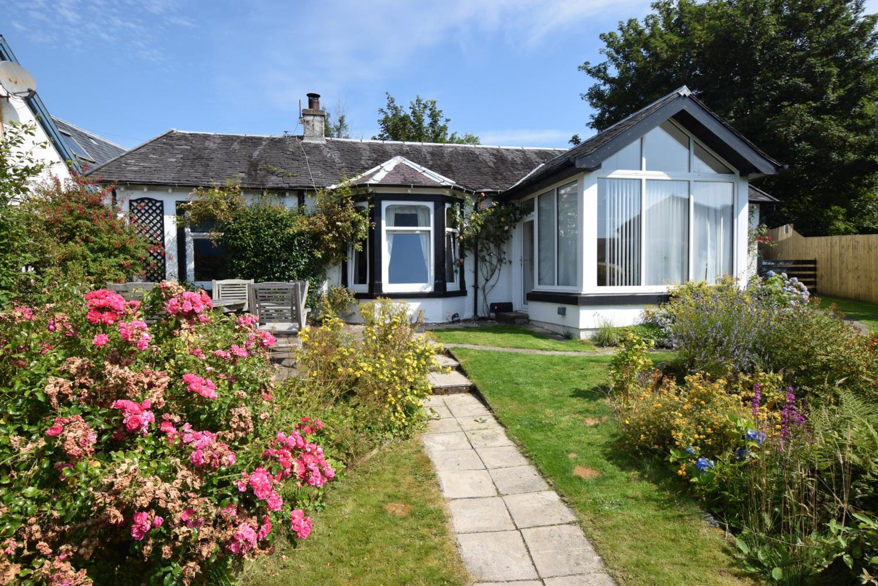 Ashburn Cottage view 3