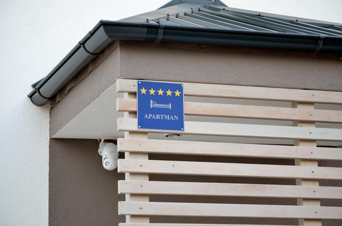 Hotel Villa Aurea Apartments Malinska de luxe - Image 1