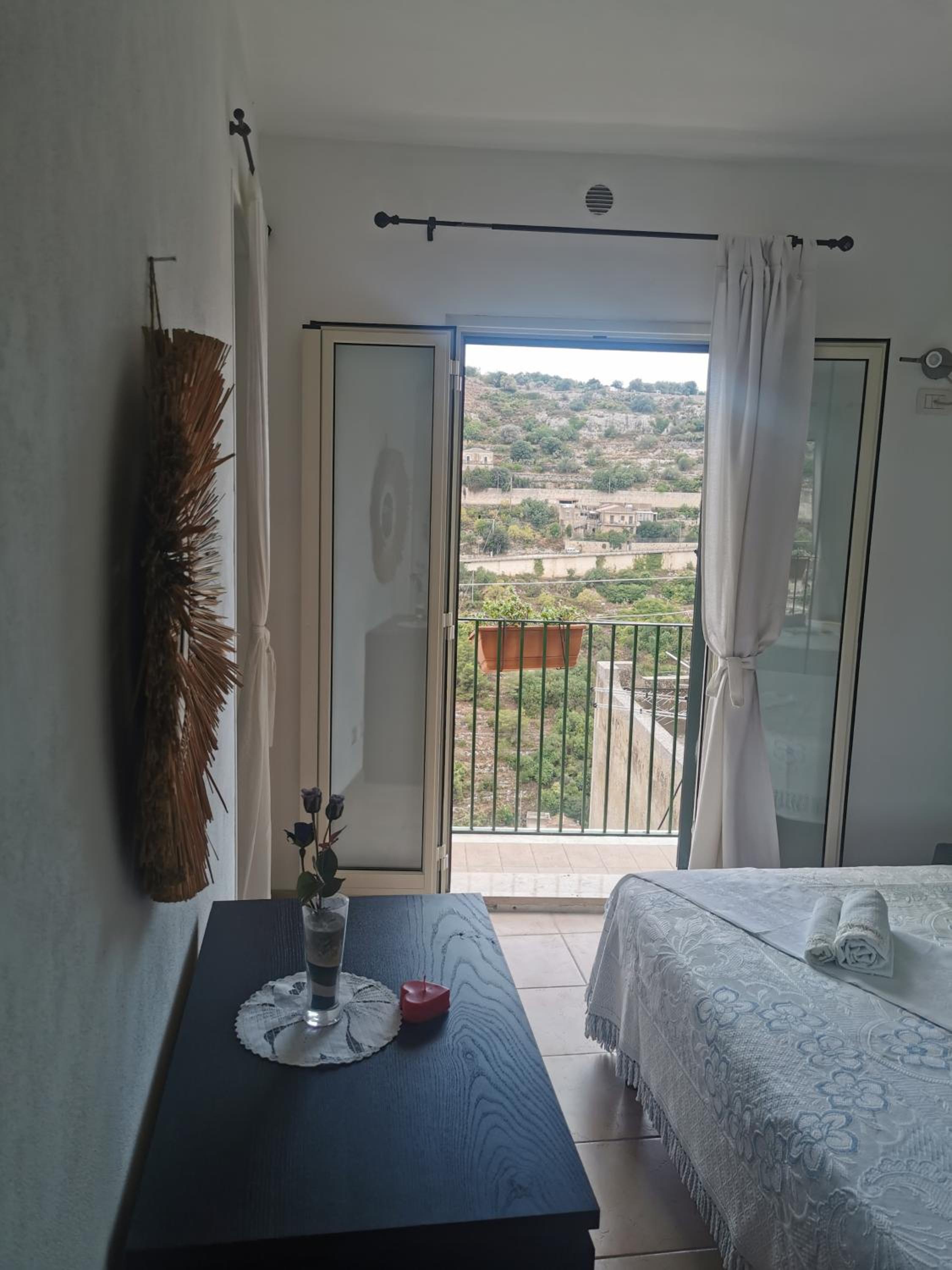 Balcone Barocco. en Modica — balance & terrace