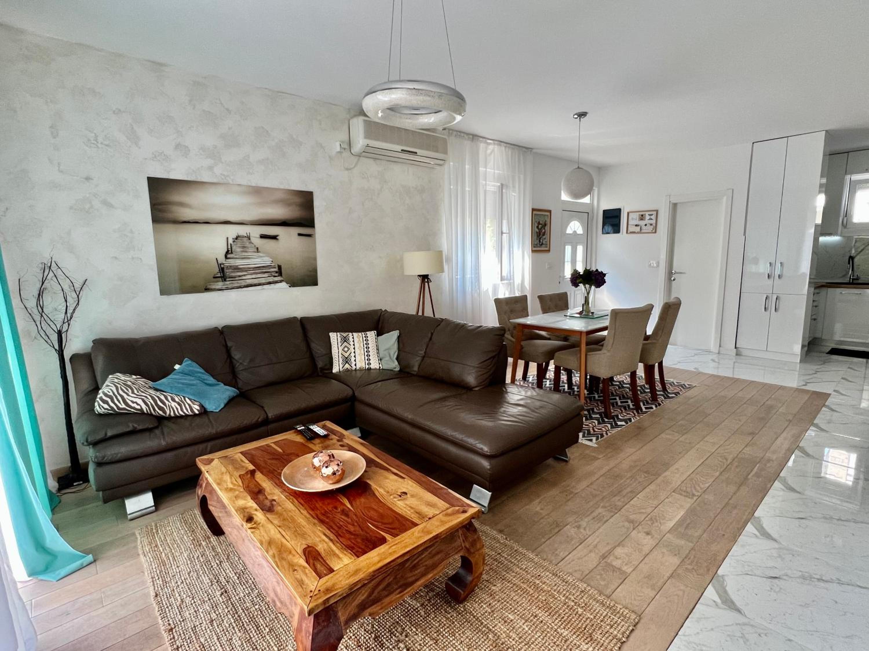 Apartments Tivat view 3