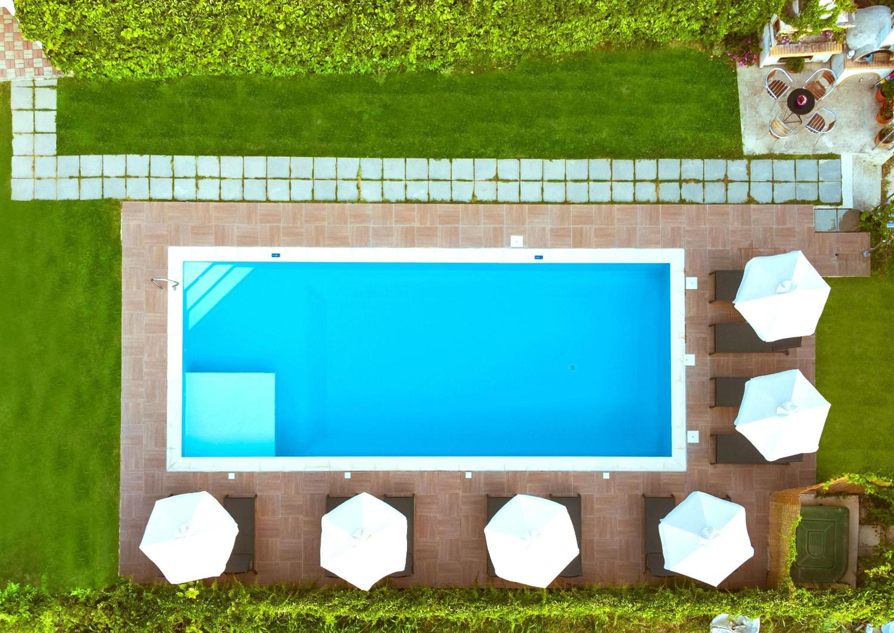 Koulouris Apartments & Studios view 3