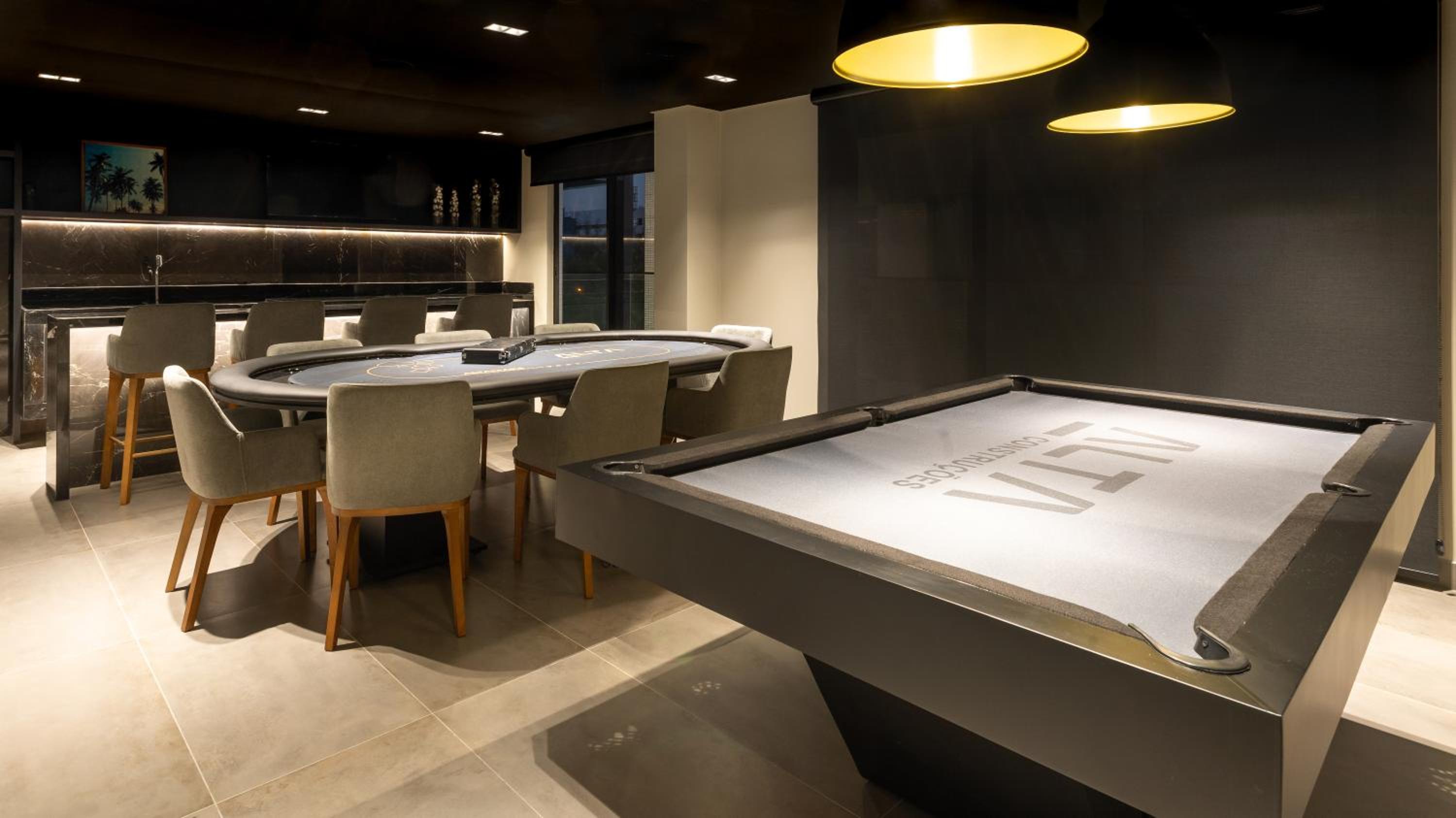 Loft com jacuzzi privativa frente mar do Bessa