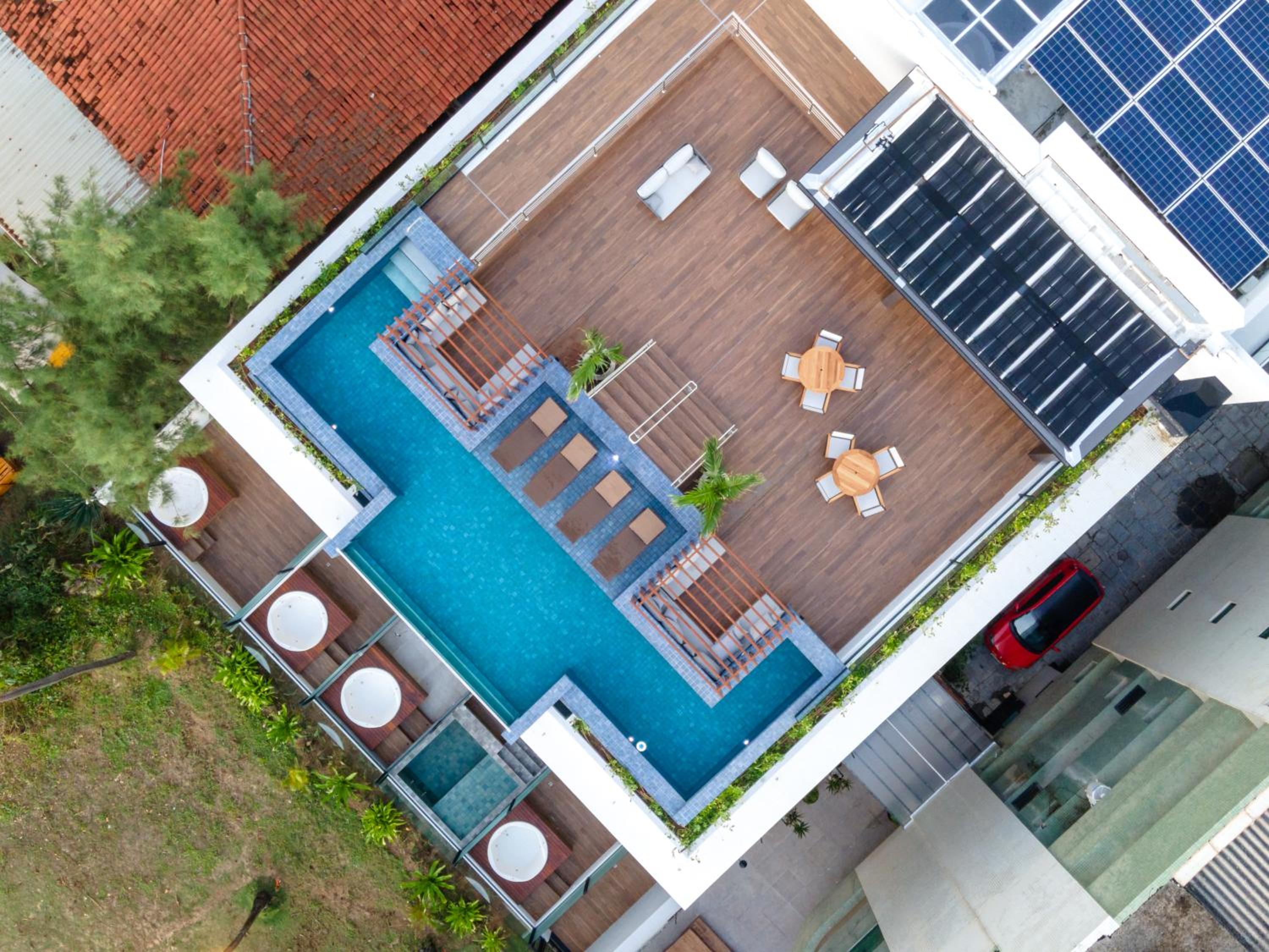 Loft com jacuzzi privativa frente mar do Bessa