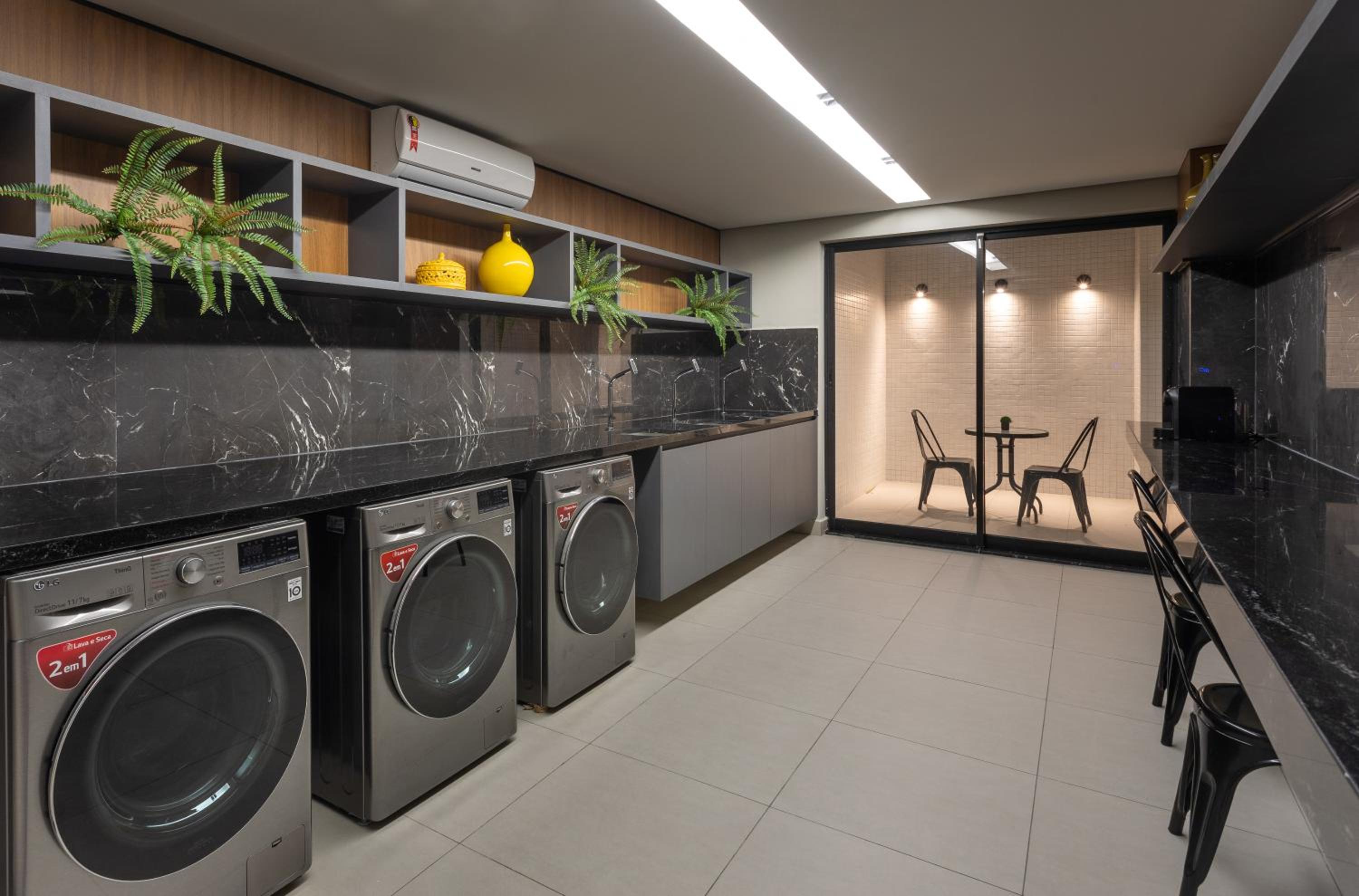 Loft com jacuzzi privativa frente mar do Bessa