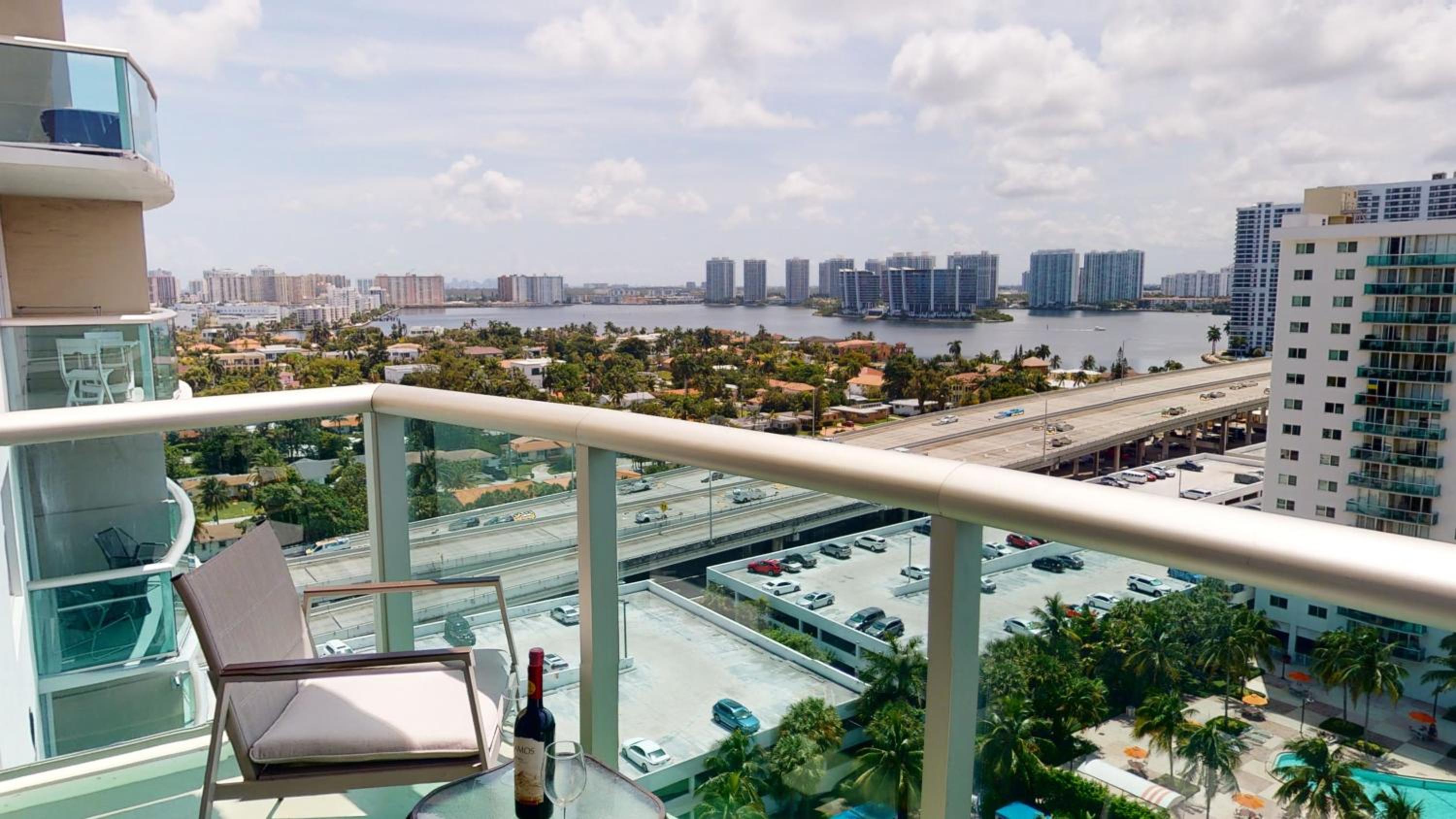 Ocean Reserve Condo by FlatsAway